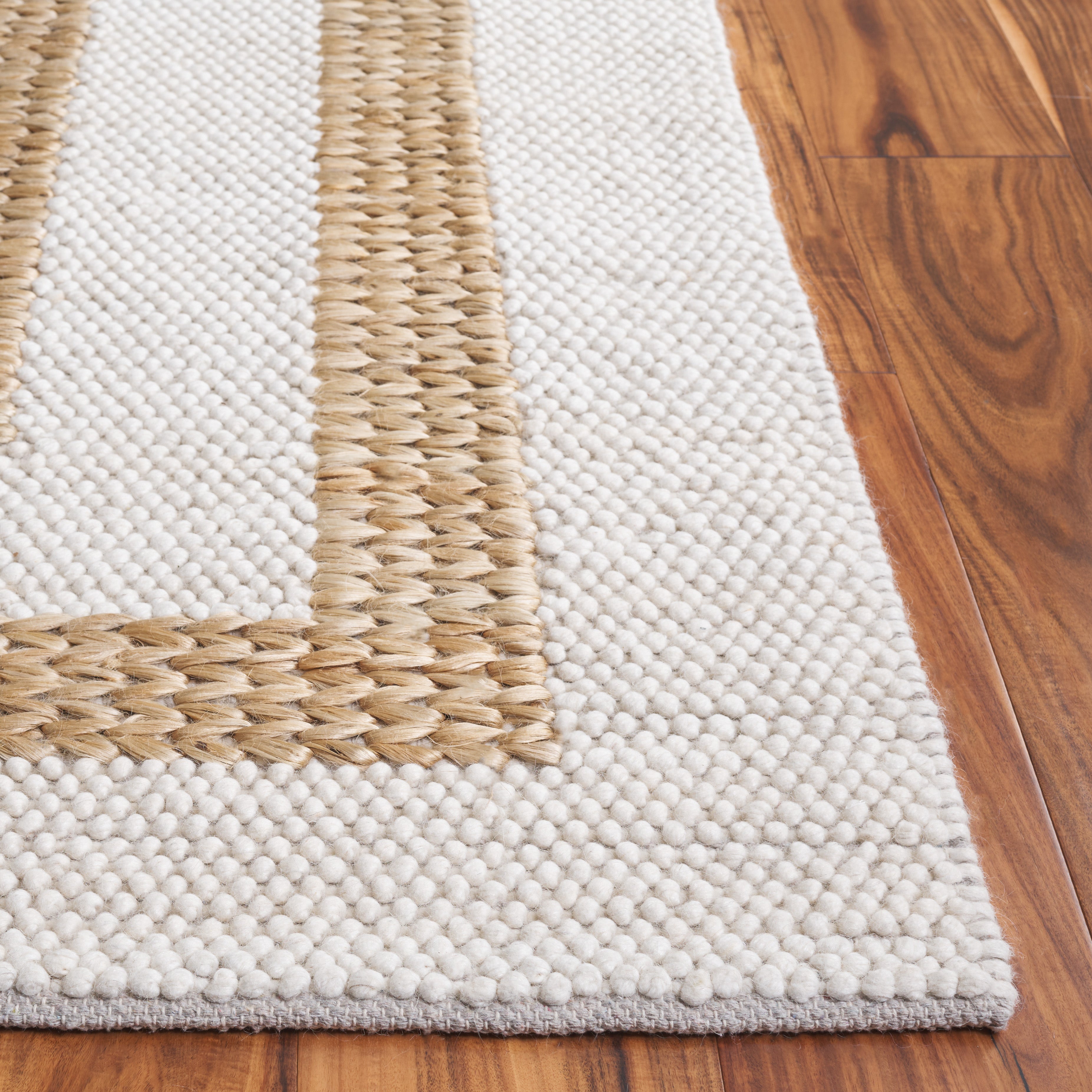 NATURAL / IVORY