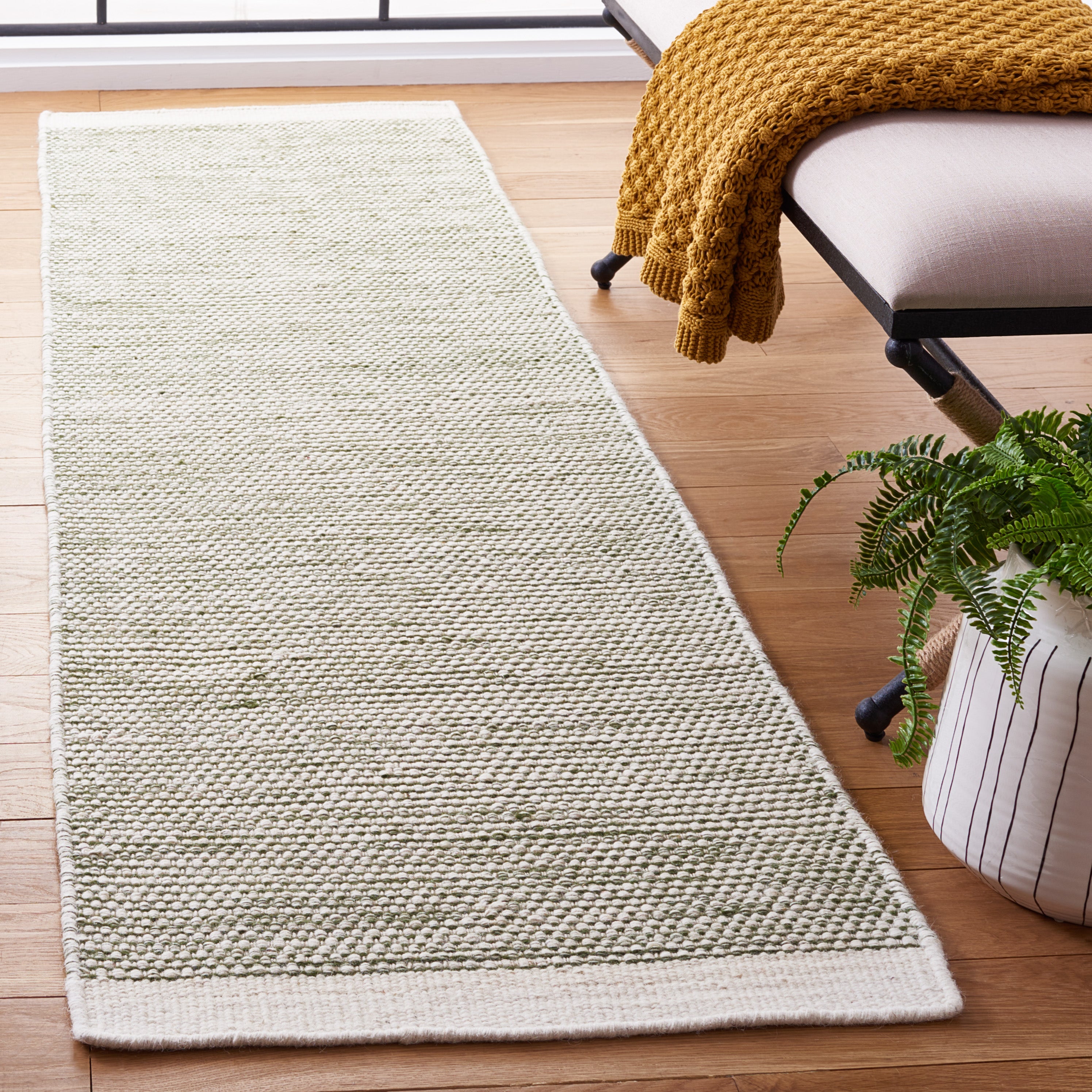 GREEN / IVORY