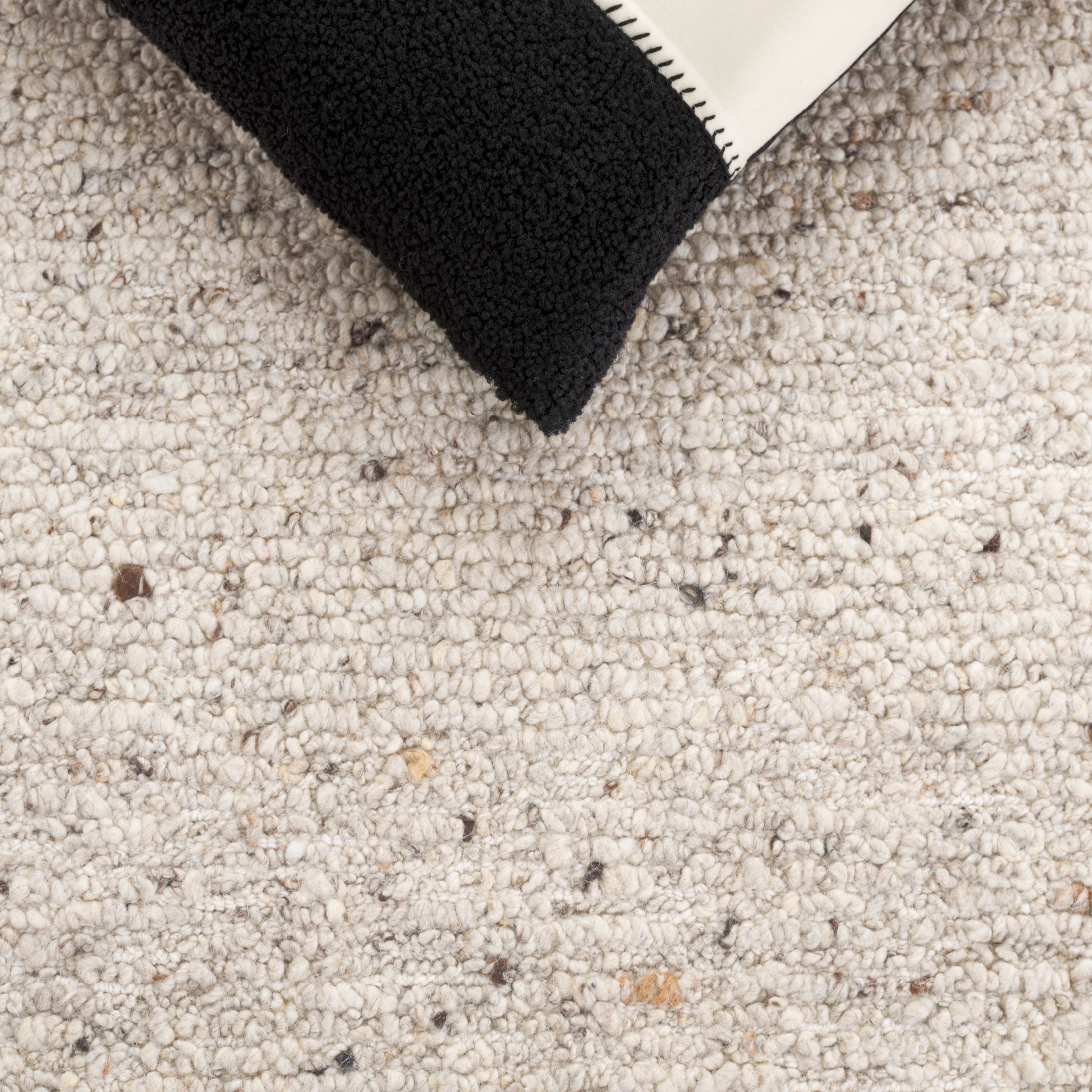IVORY / BEIGE
