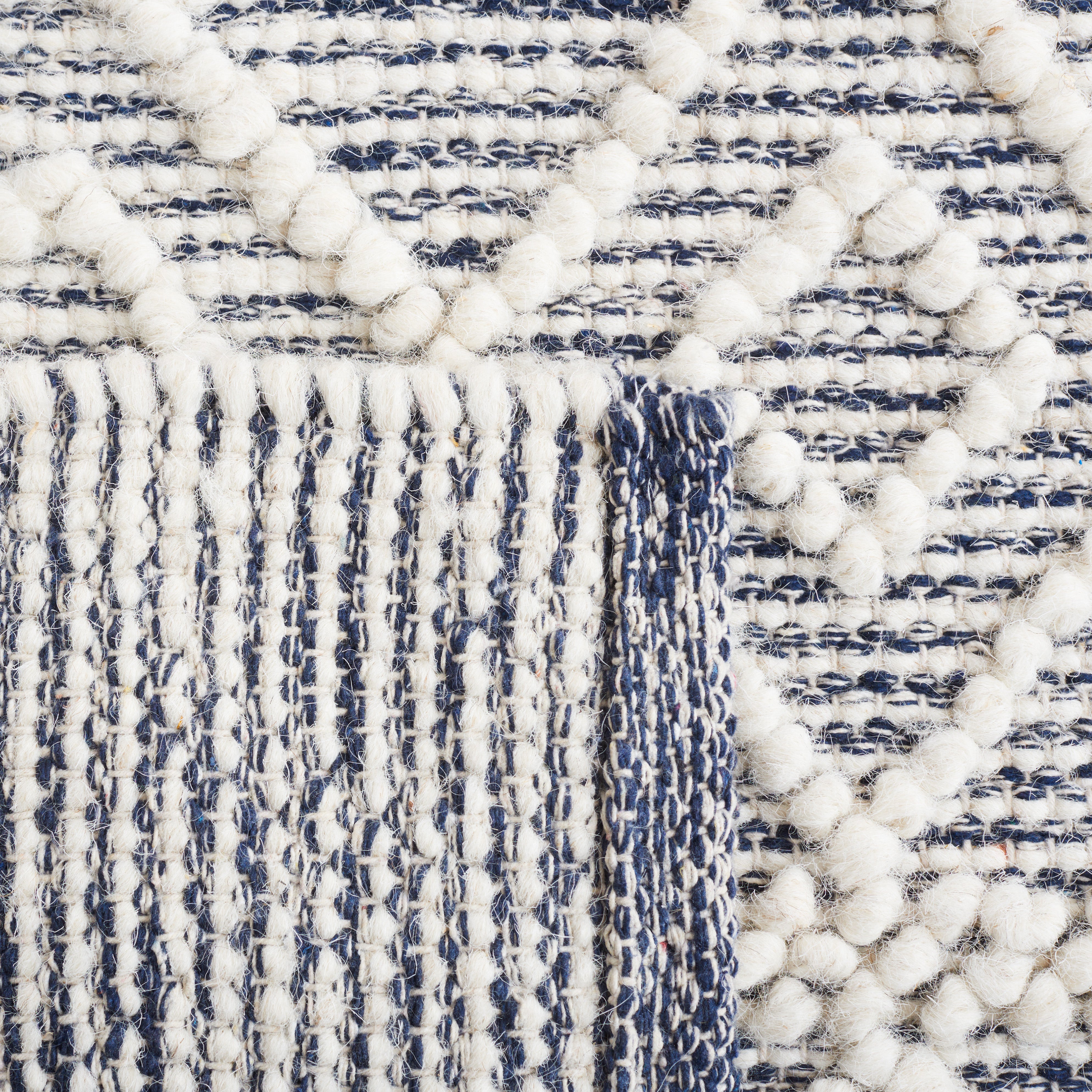 IVORY / NAVY