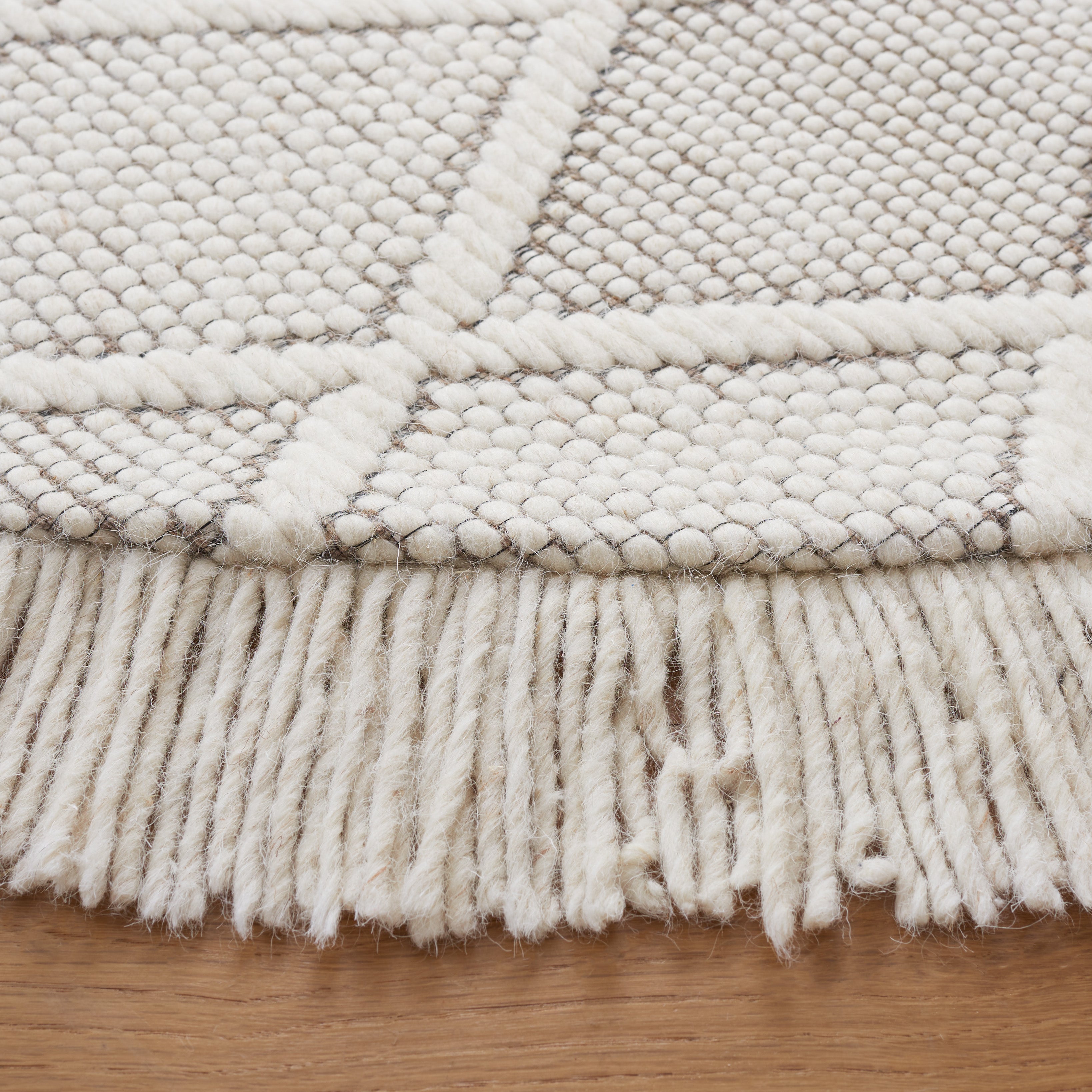 IVORY / BROWN