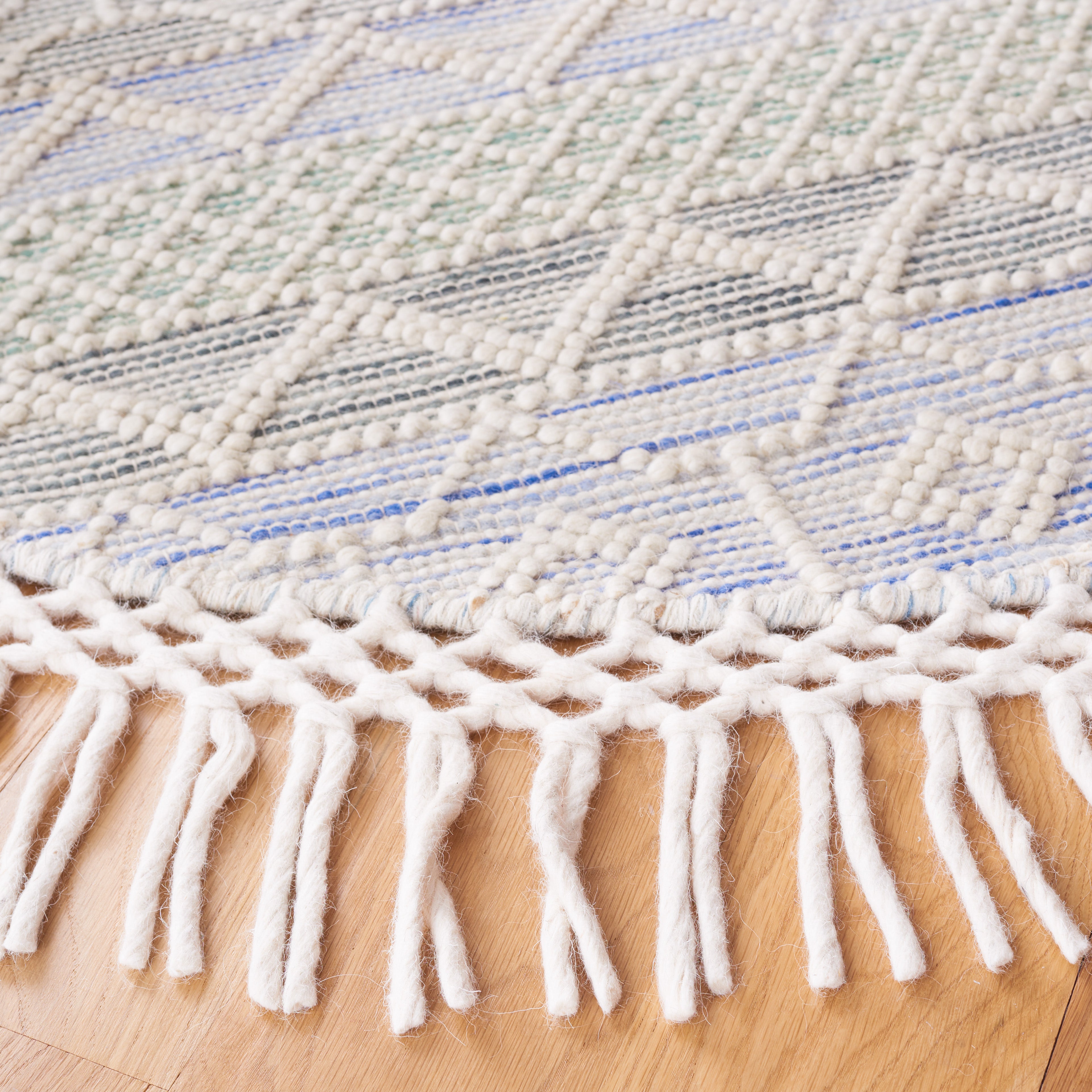 IVORY / LIGHT BLUE