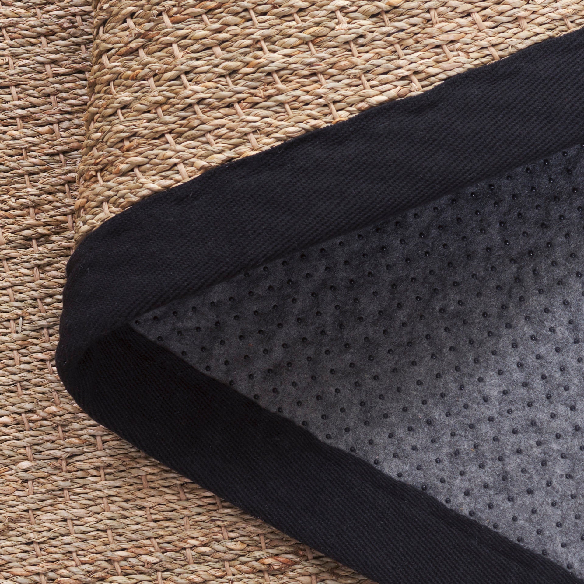 NATURAL FIBER 111 – NATURAL / BLACK
