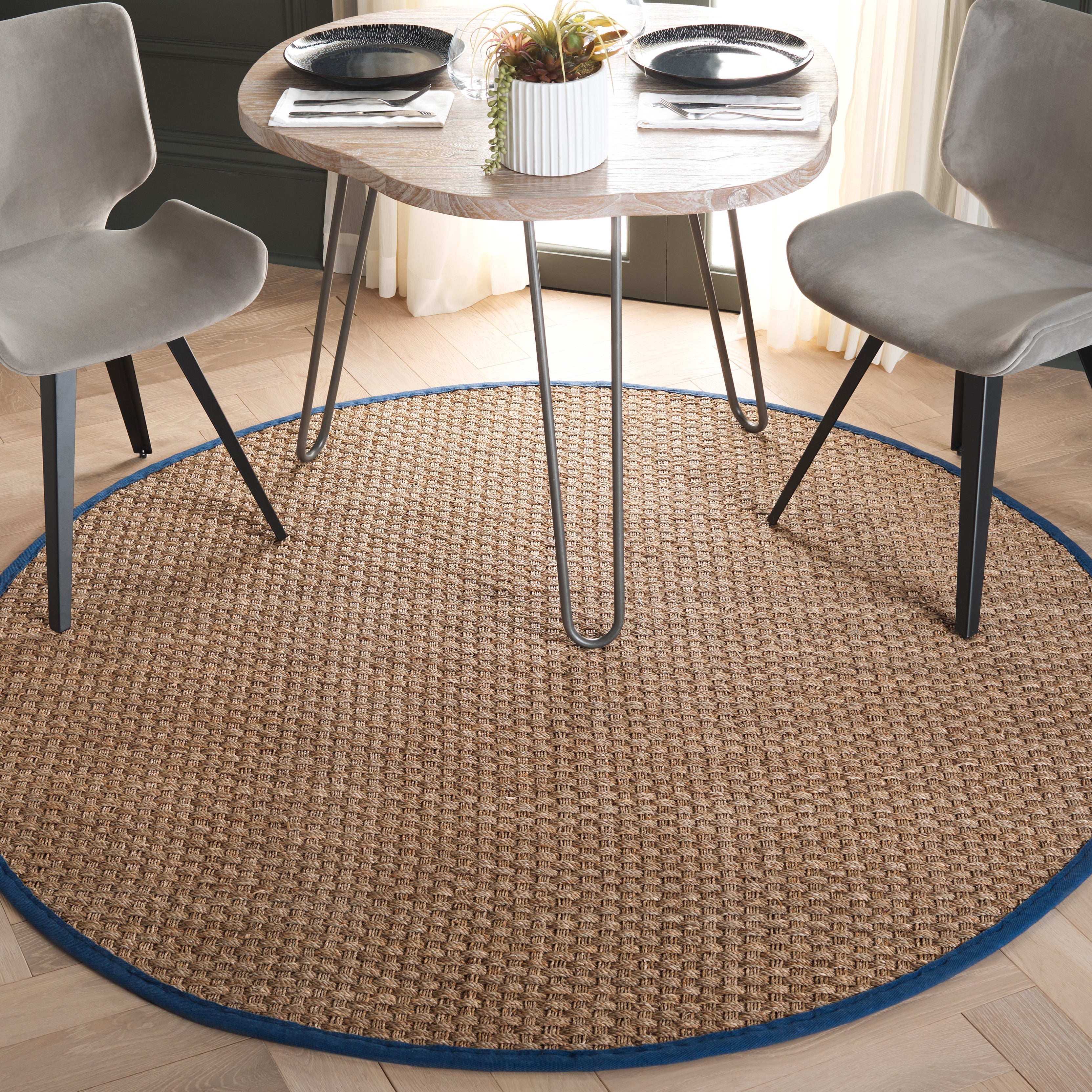 Natural / Light Navy