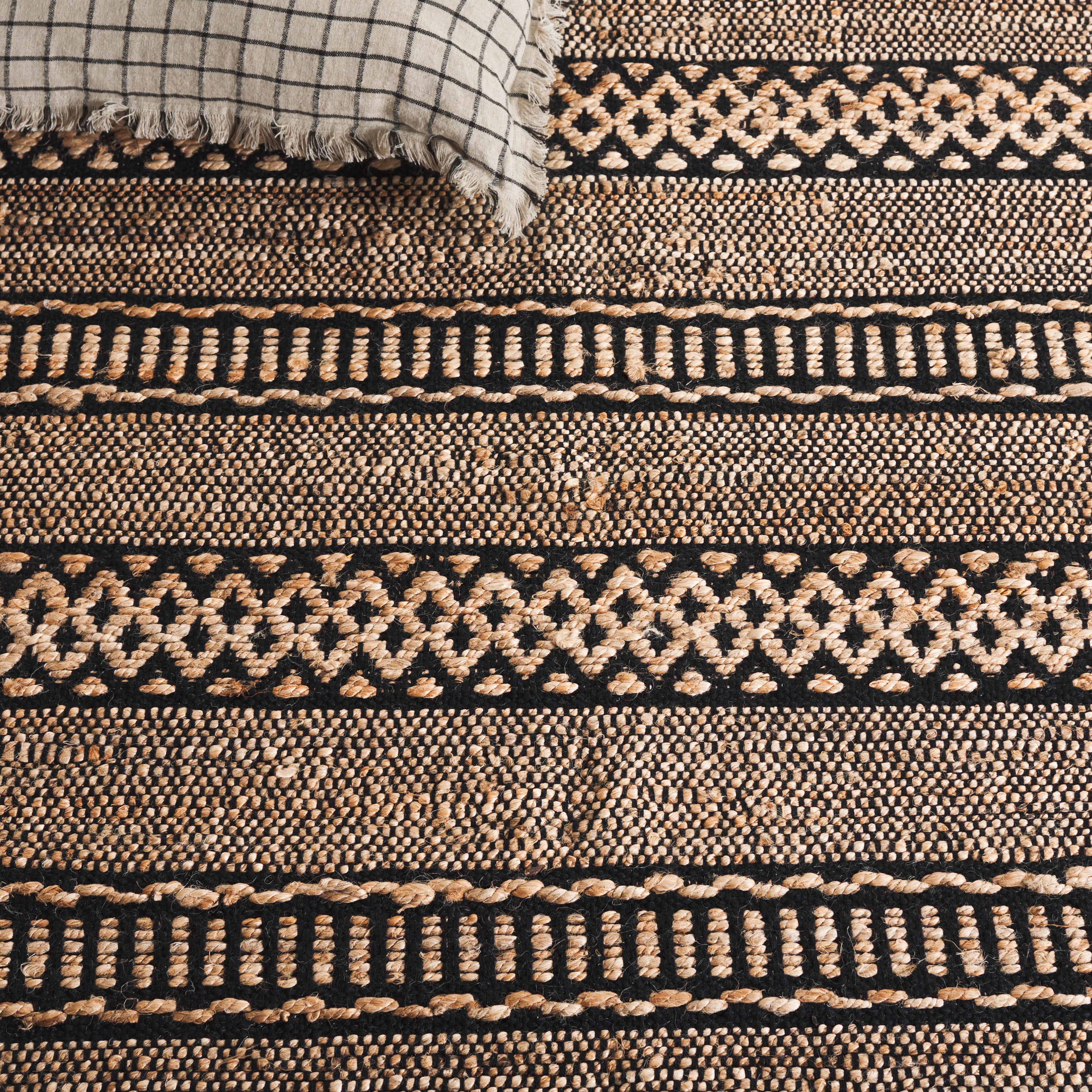 NATURAL FIBER 123 – NATURAL / BLACK