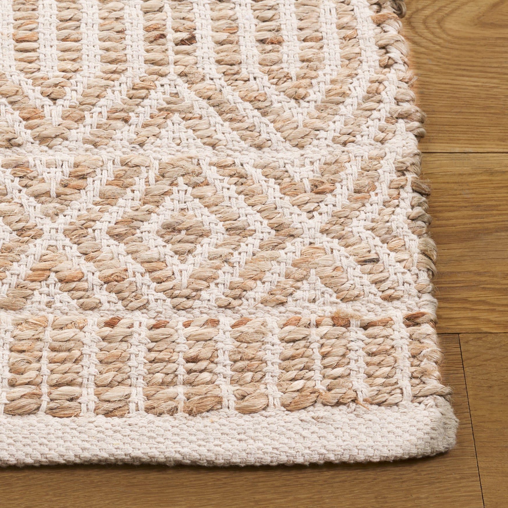 NATURAL FIBER 126 – NATURAL / IVORY