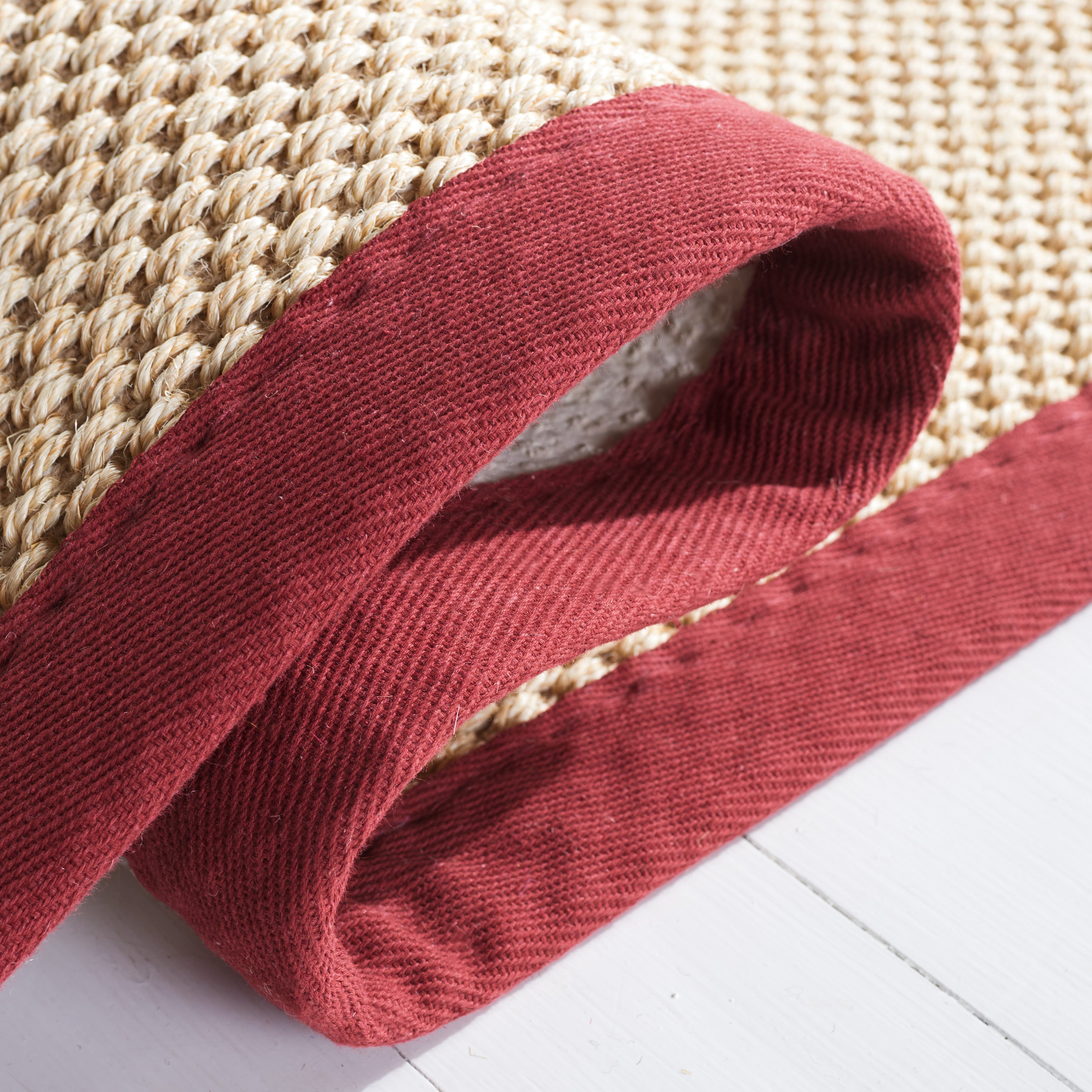 MAIZE / BURGUNDY
