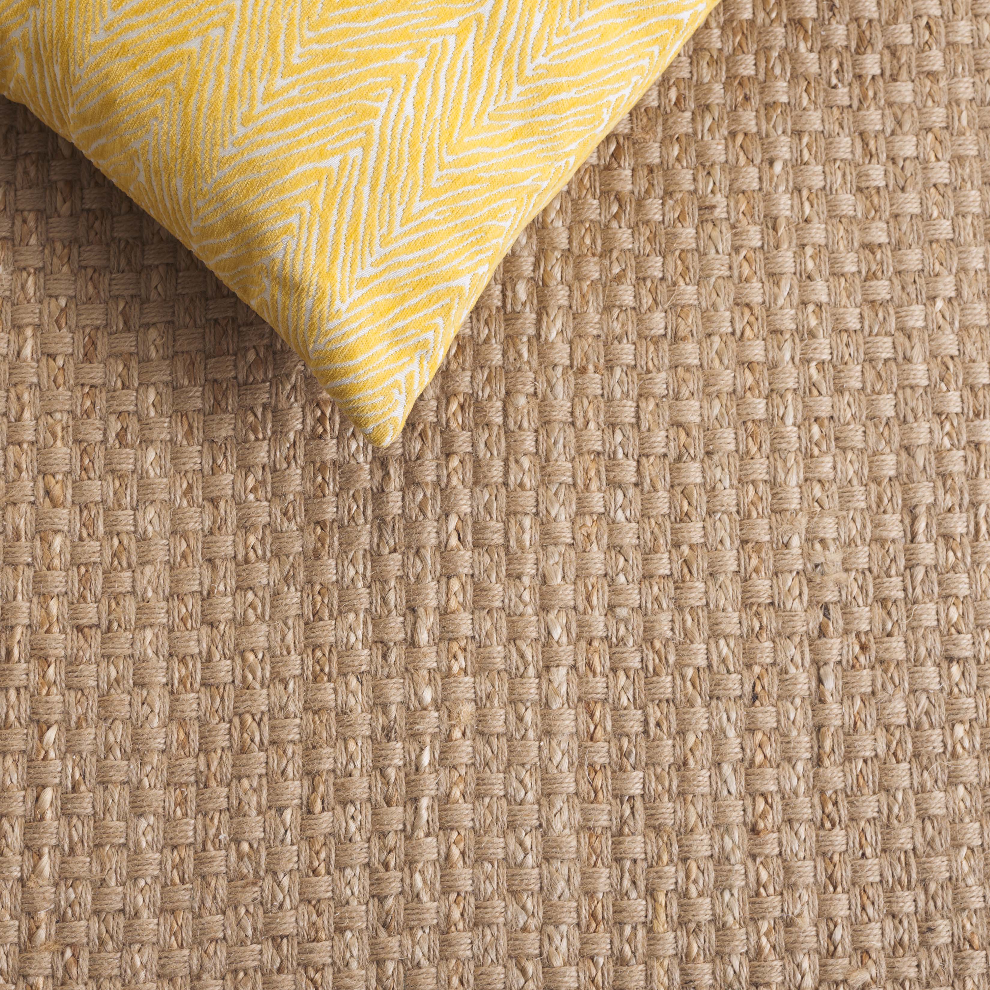 NATURAL FIBER 142 – MAIZE / BROWN