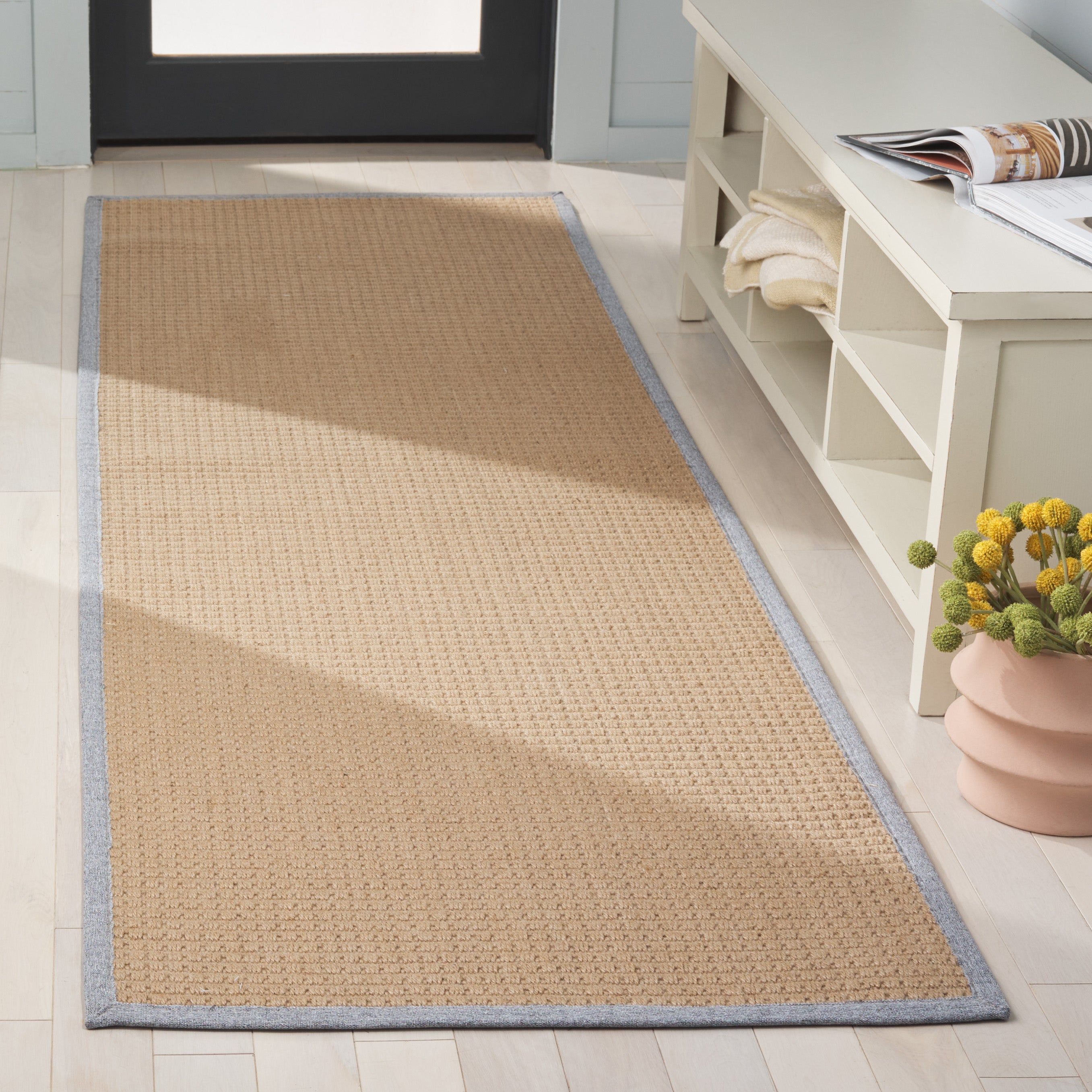 NATURAL FIBER 144 – MAIZE / BROWN