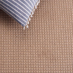 NATURAL FIBER 144 – MAIZE / BROWN