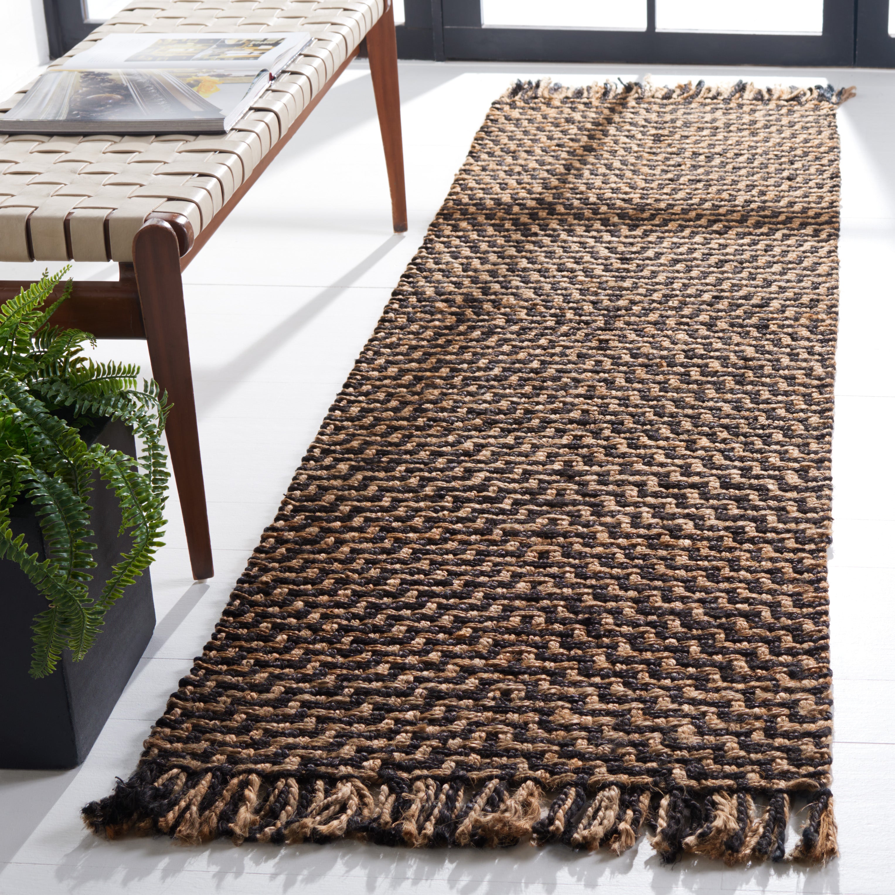 NATURAL FIBER 192 – BLACK / NATURAL