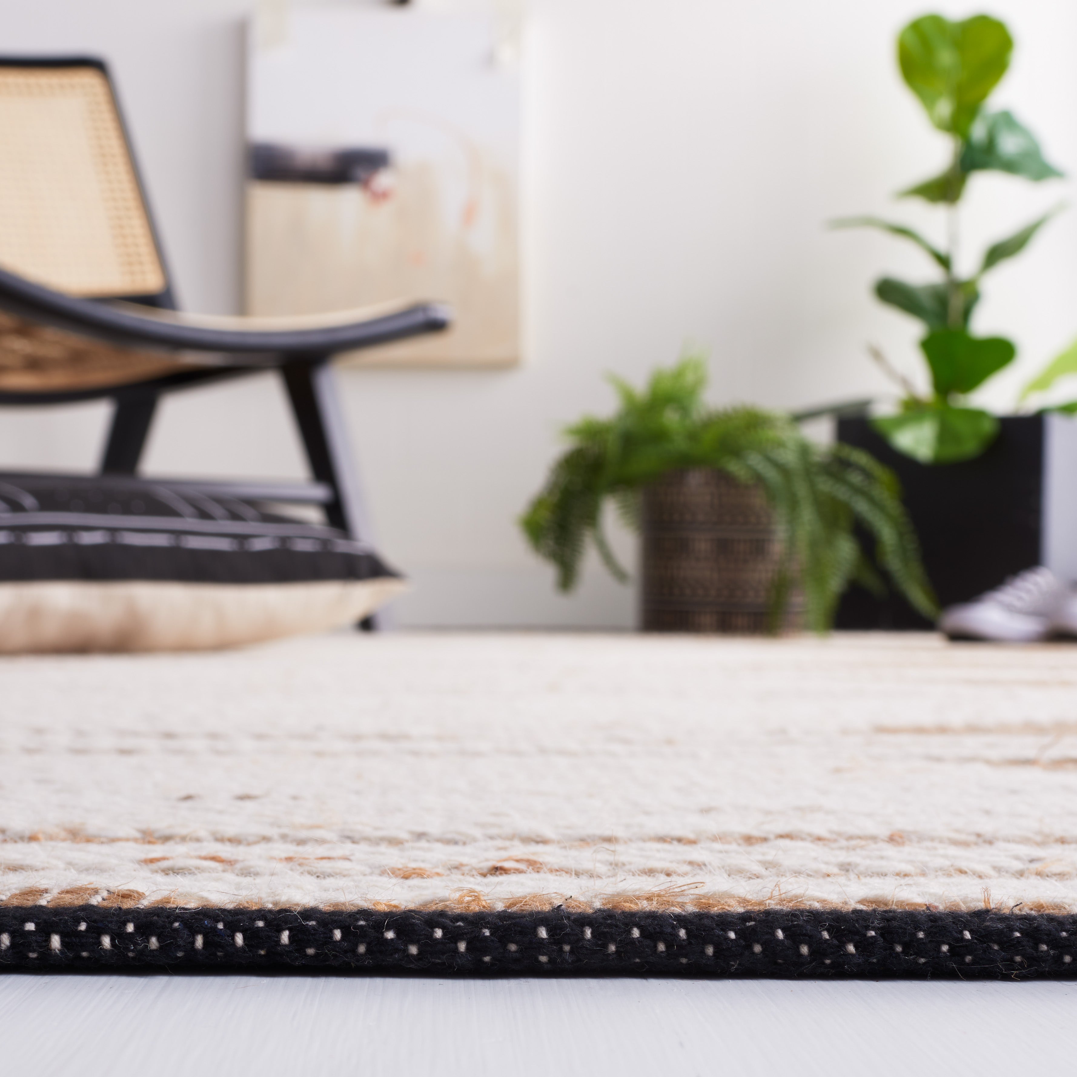 NATURAL / IVORY