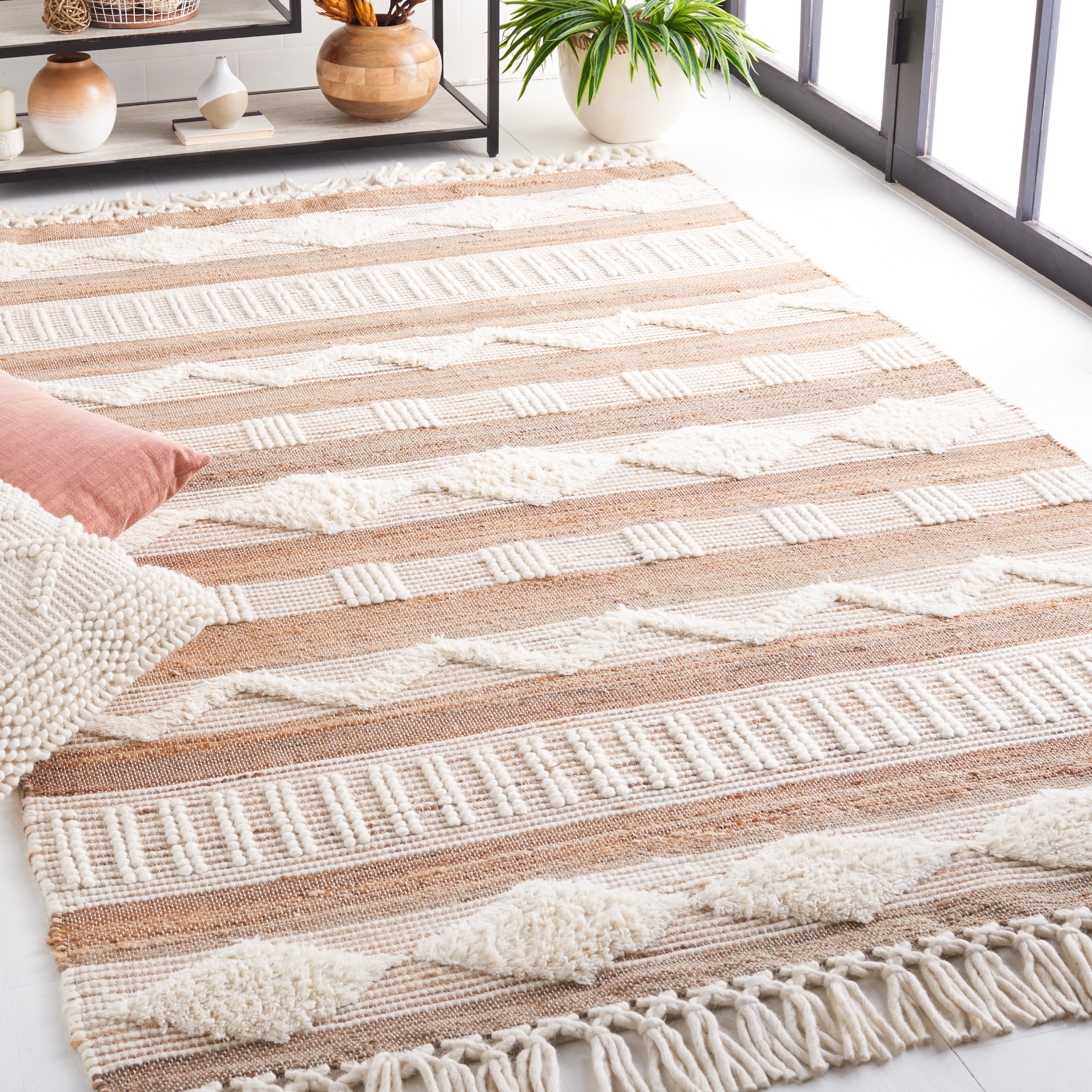 NATURAL / IVORY