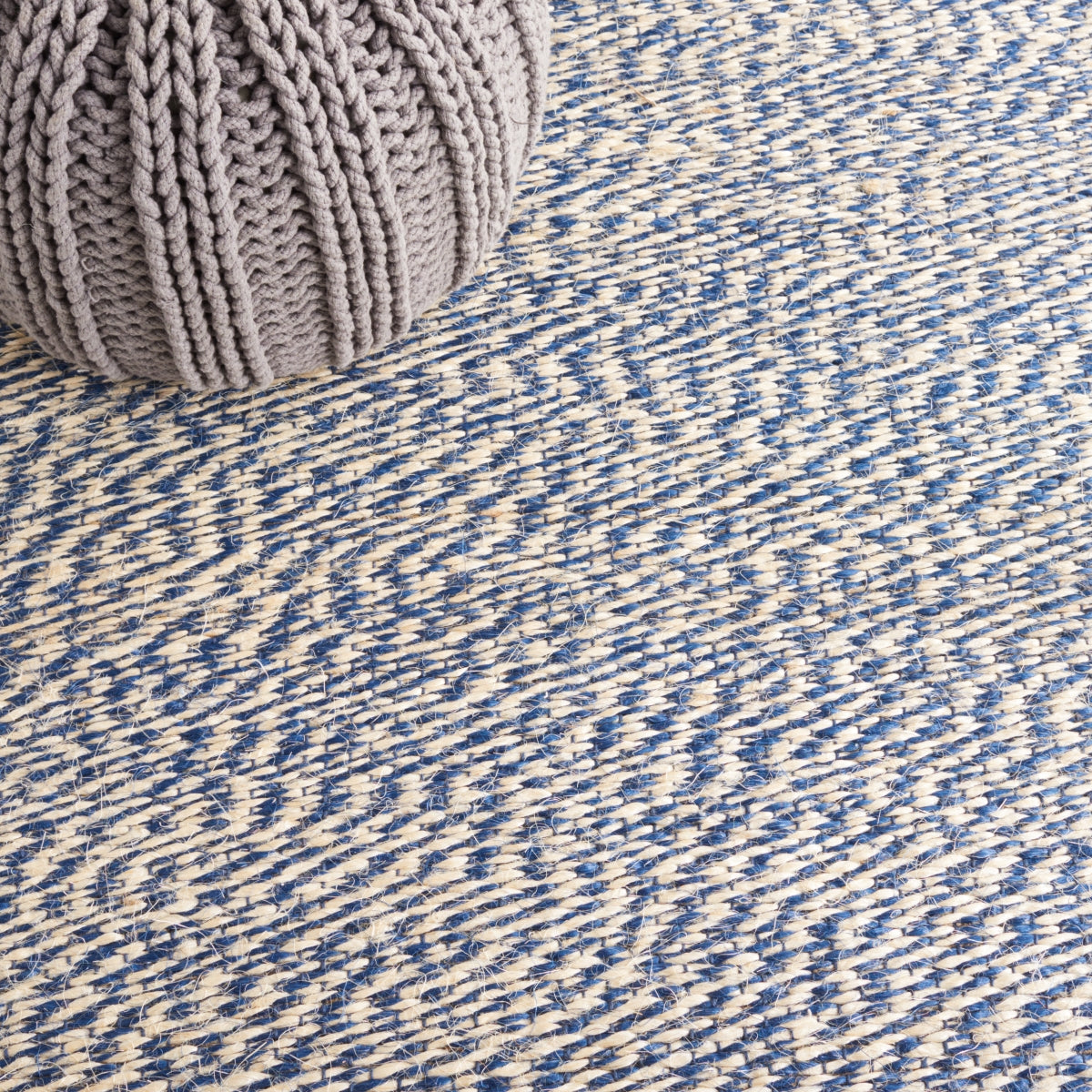 BLUE / IVORY