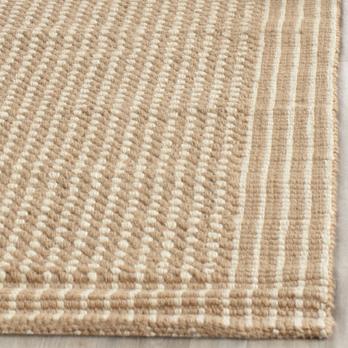IVORY / BEIGE