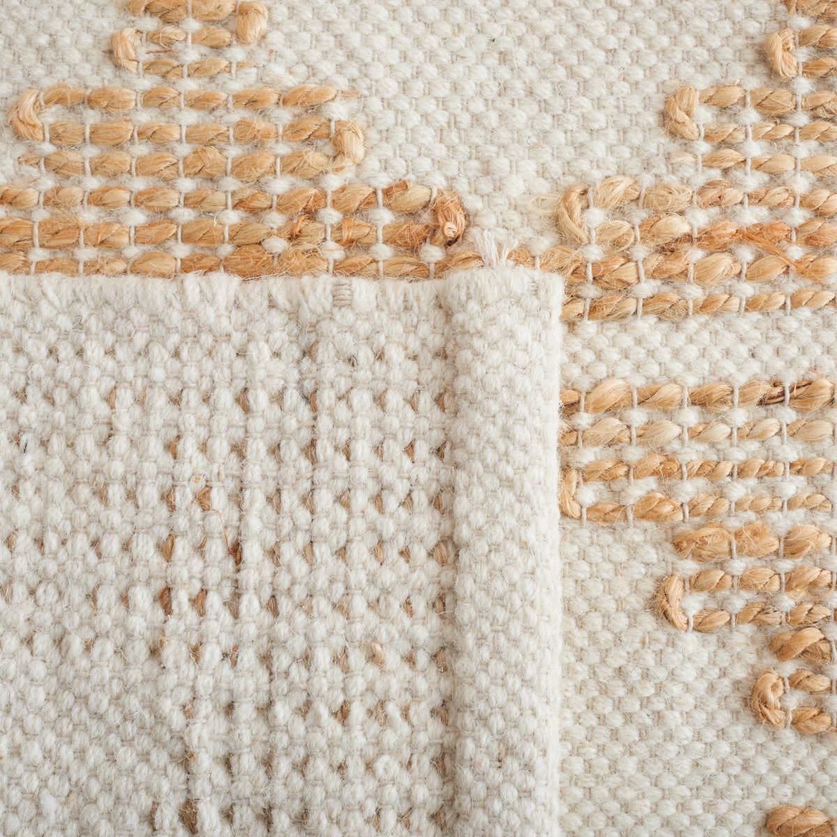 IVORY / NATURAL