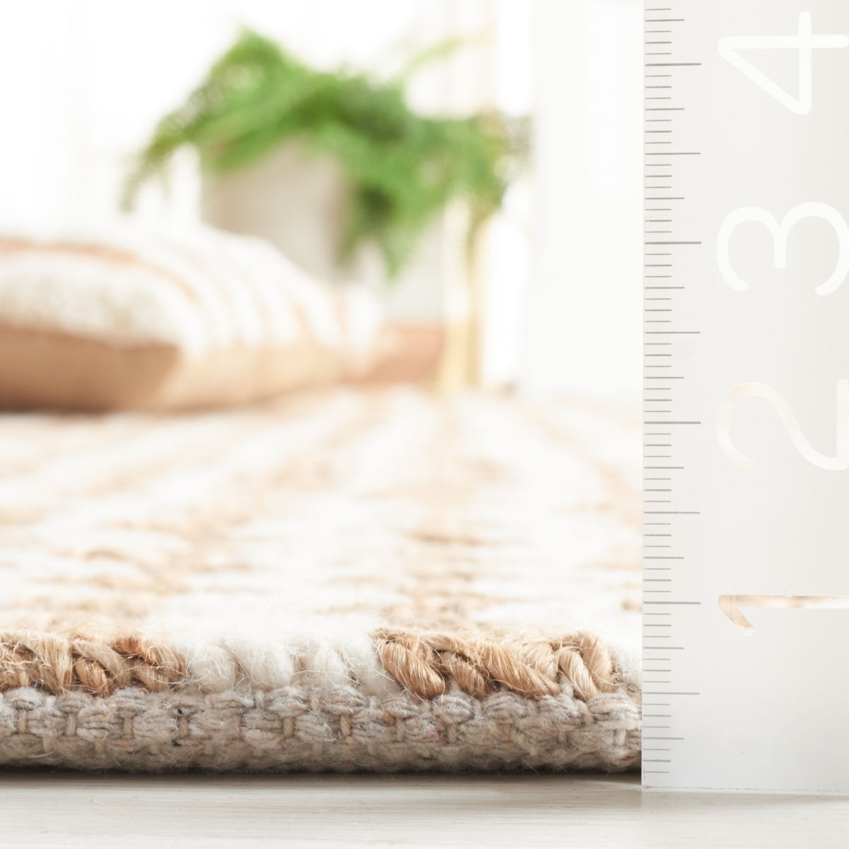 NATURAL / IVORY