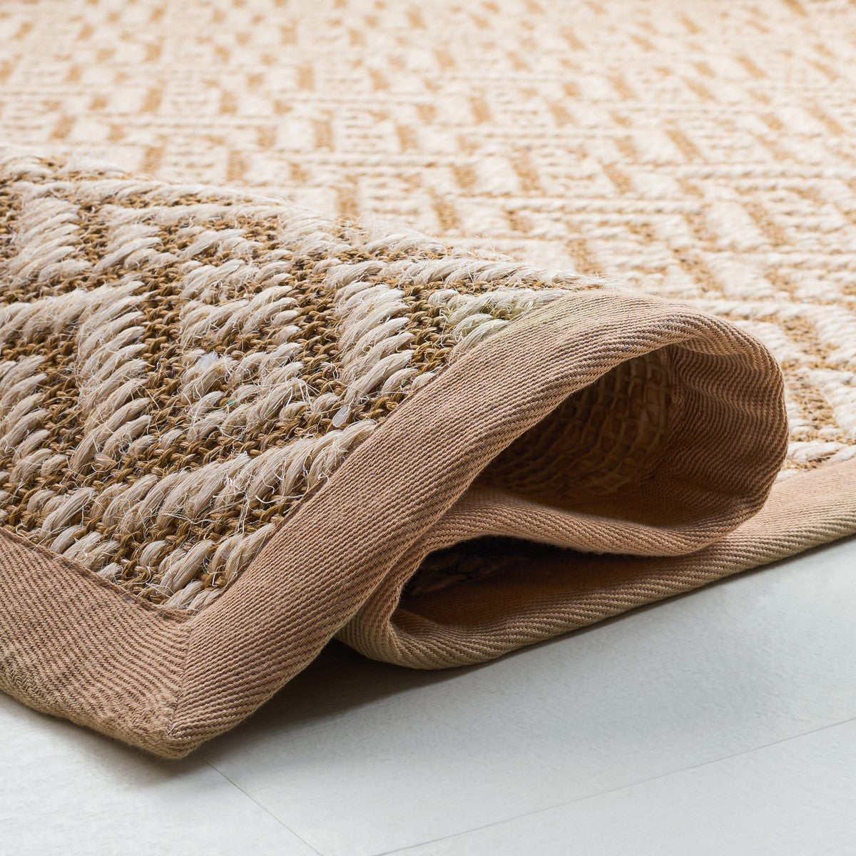 NATURAL / BEIGE