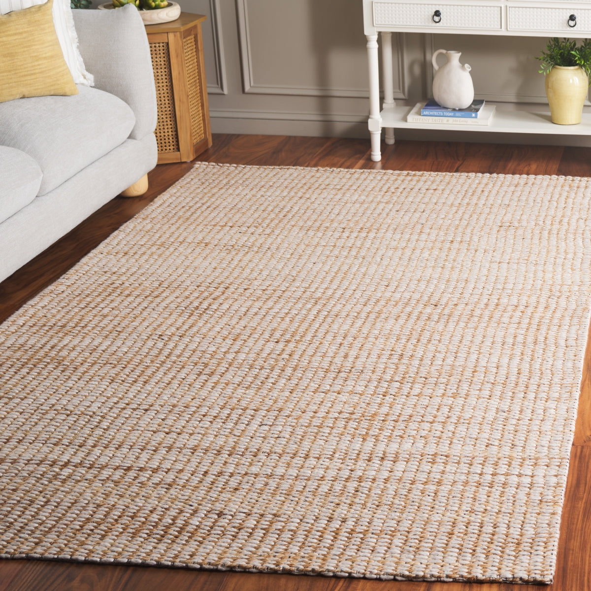 NATURAL / IVORY