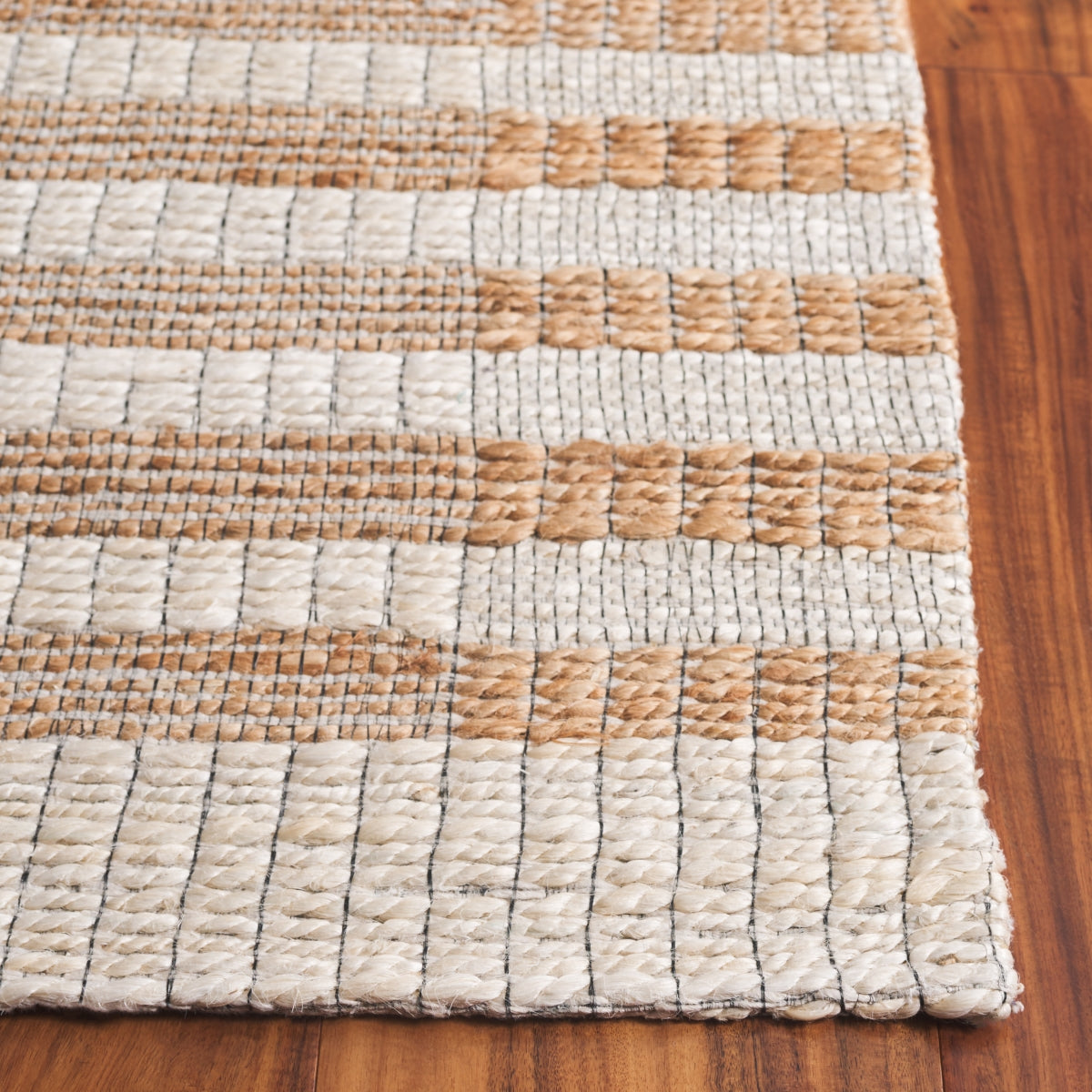 NATURAL / IVORY