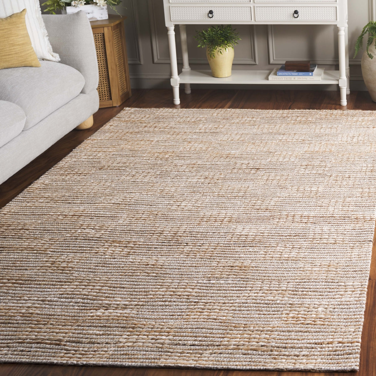 NATURAL / IVORY