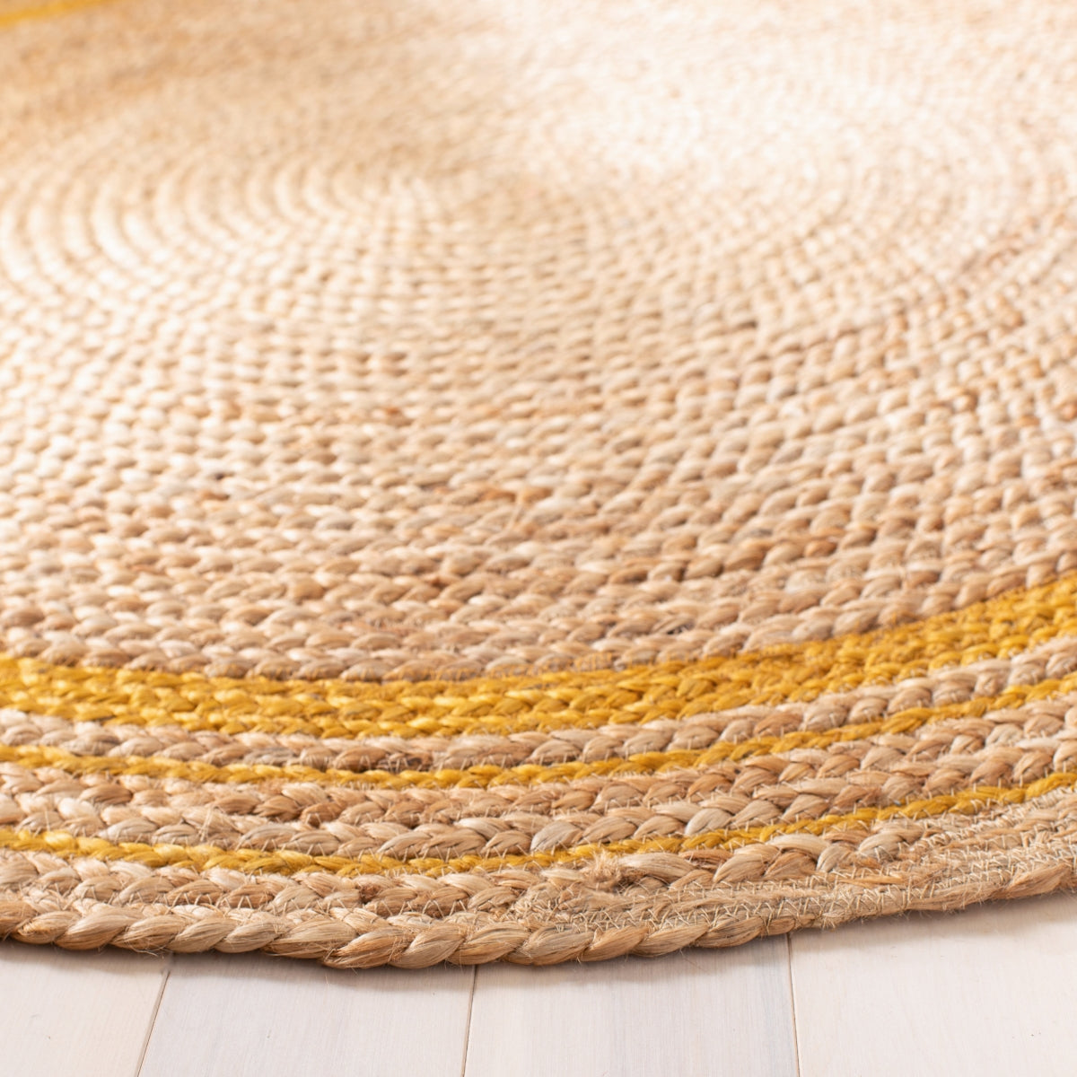 BEIGE / GOLD