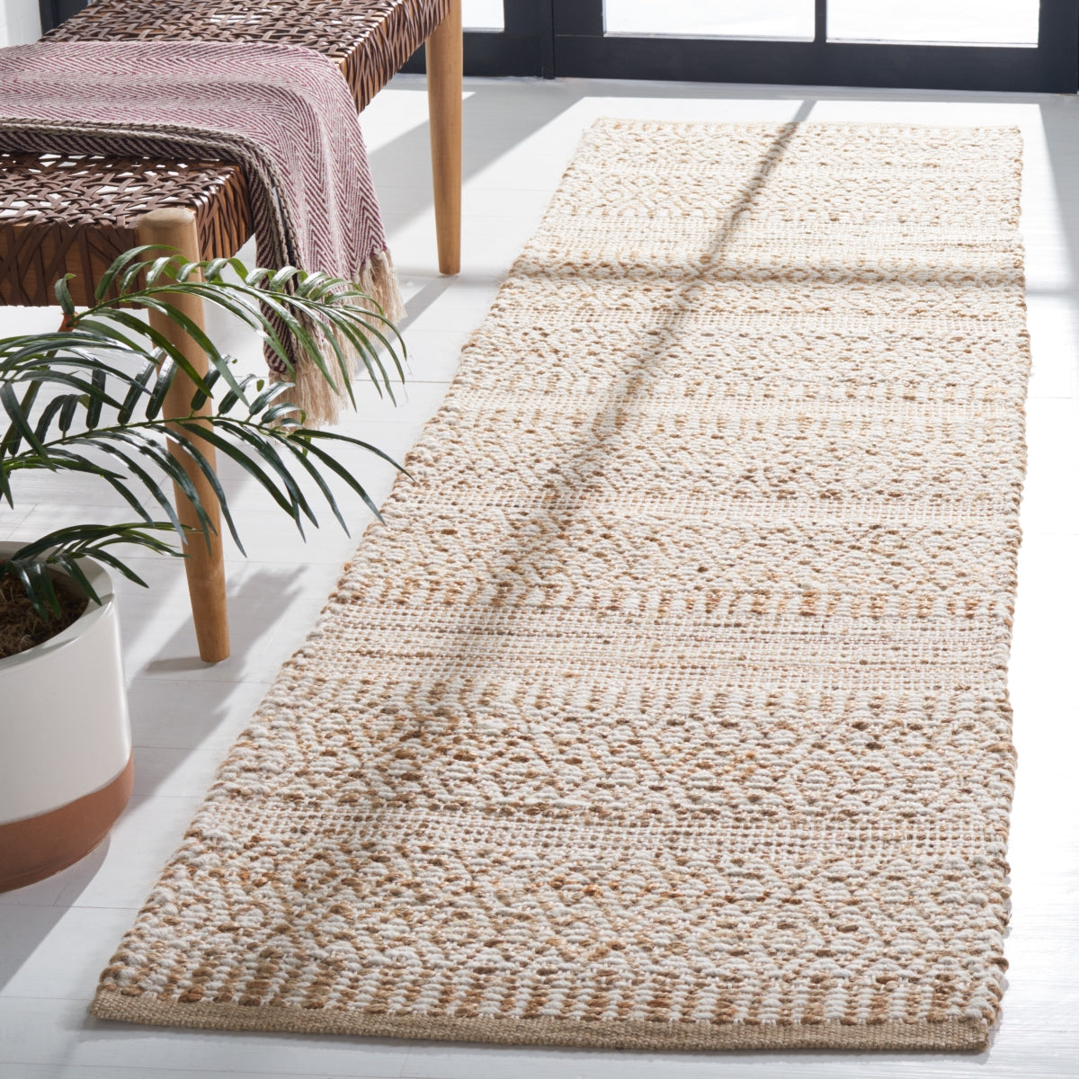 NATURAL / IVORY