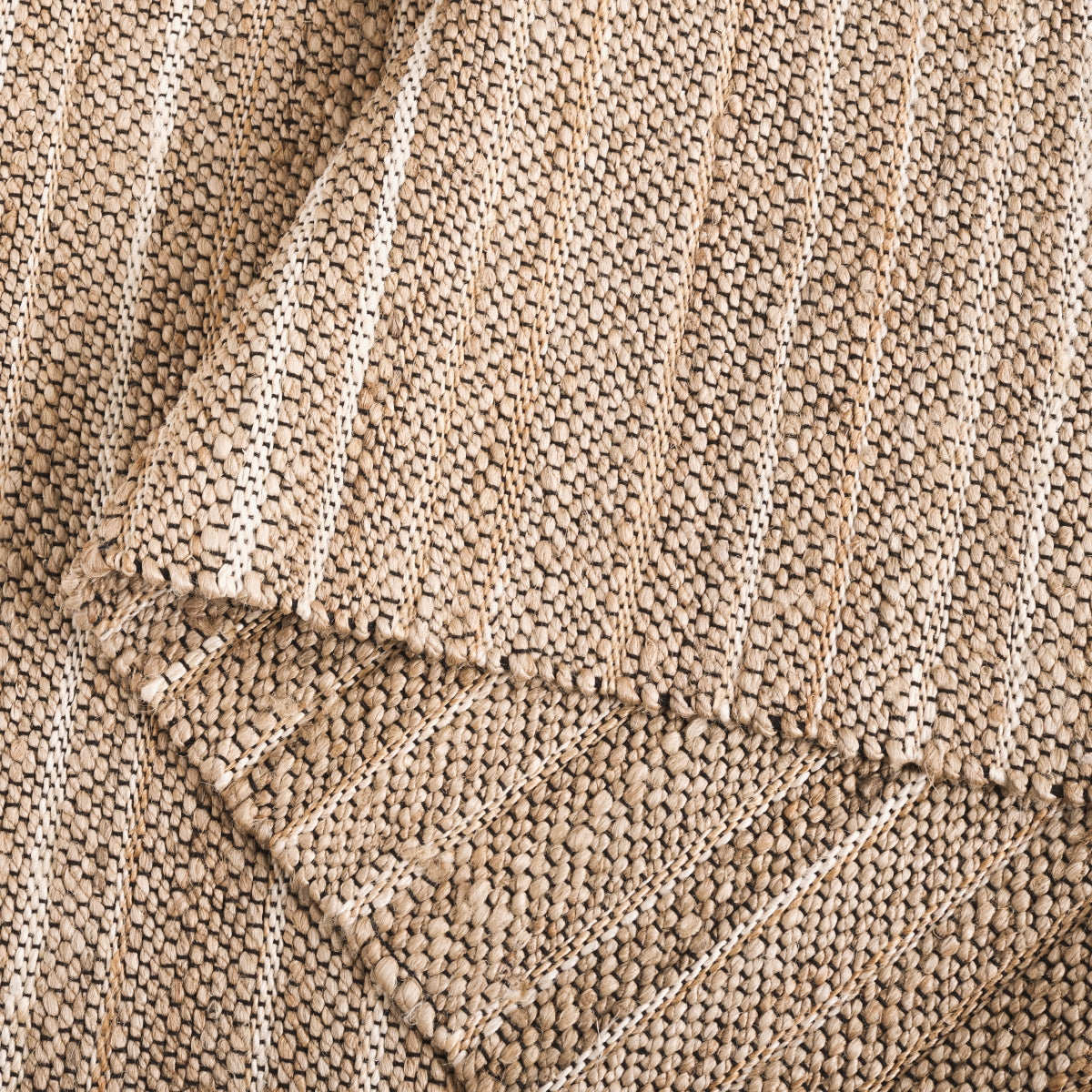 LIGHT BROWN / BEIGE