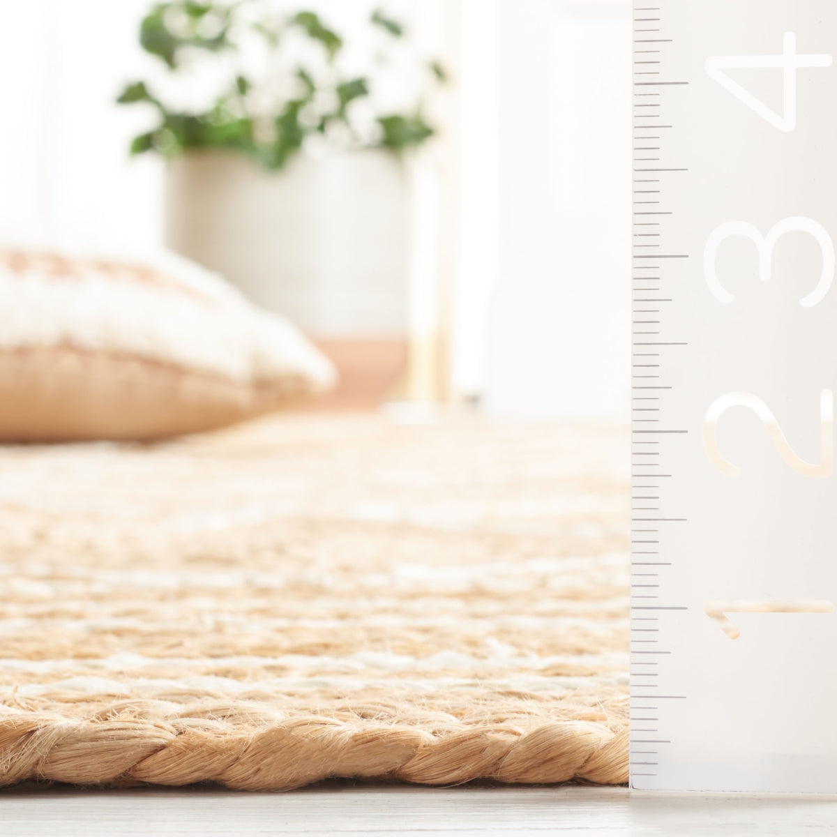NATURAL / IVORY
