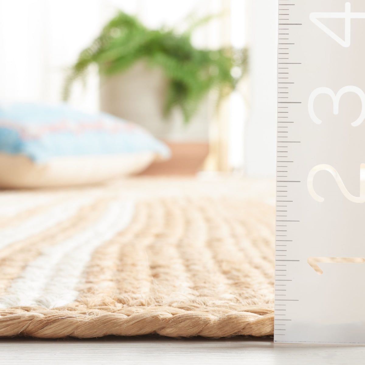 NATURAL / IVORY