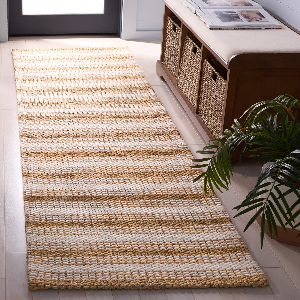 IVORY / BROWN