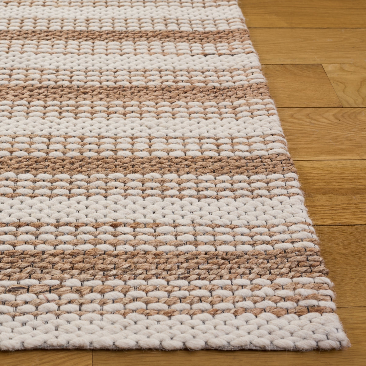 IVORY / BROWN