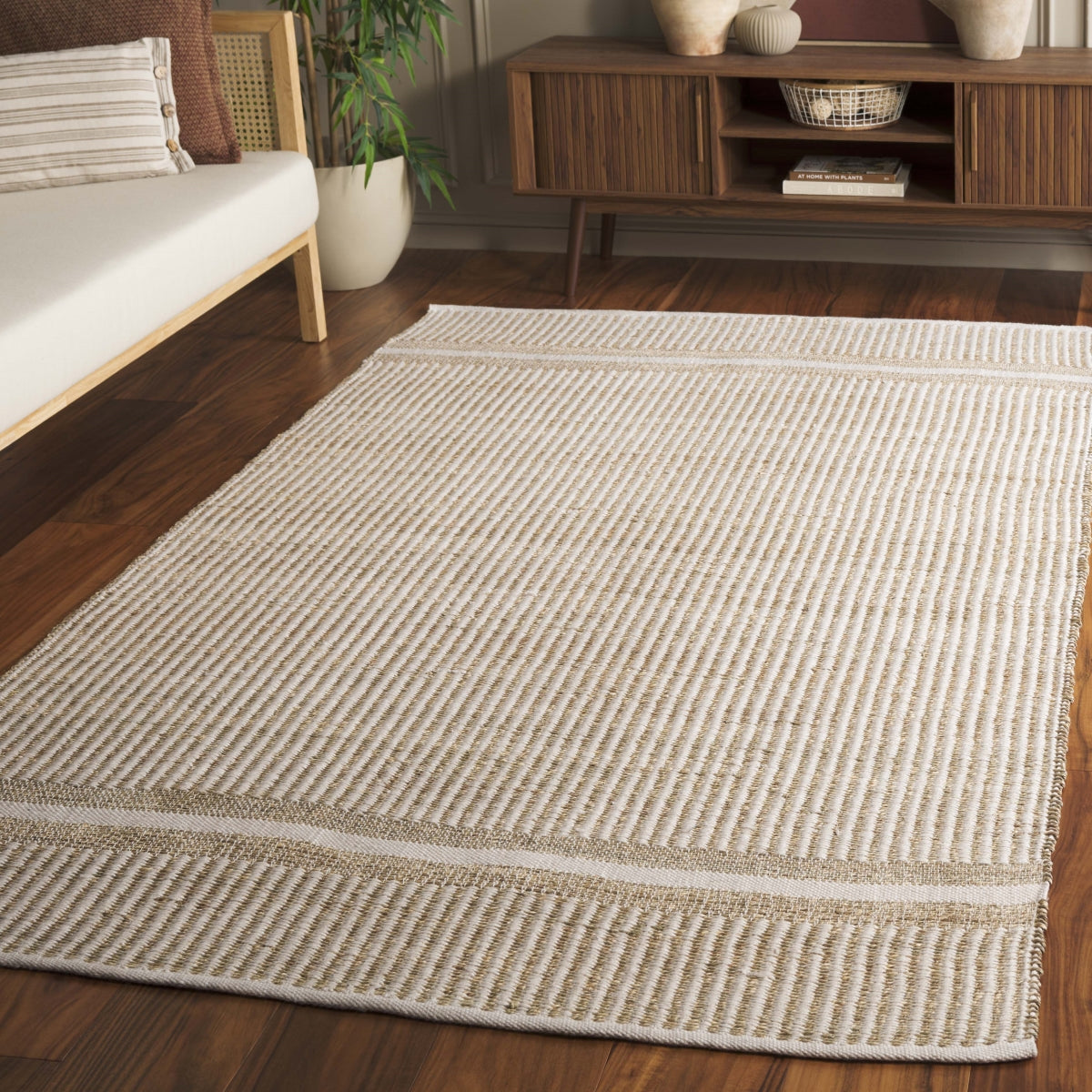 NATURAL / IVORY
