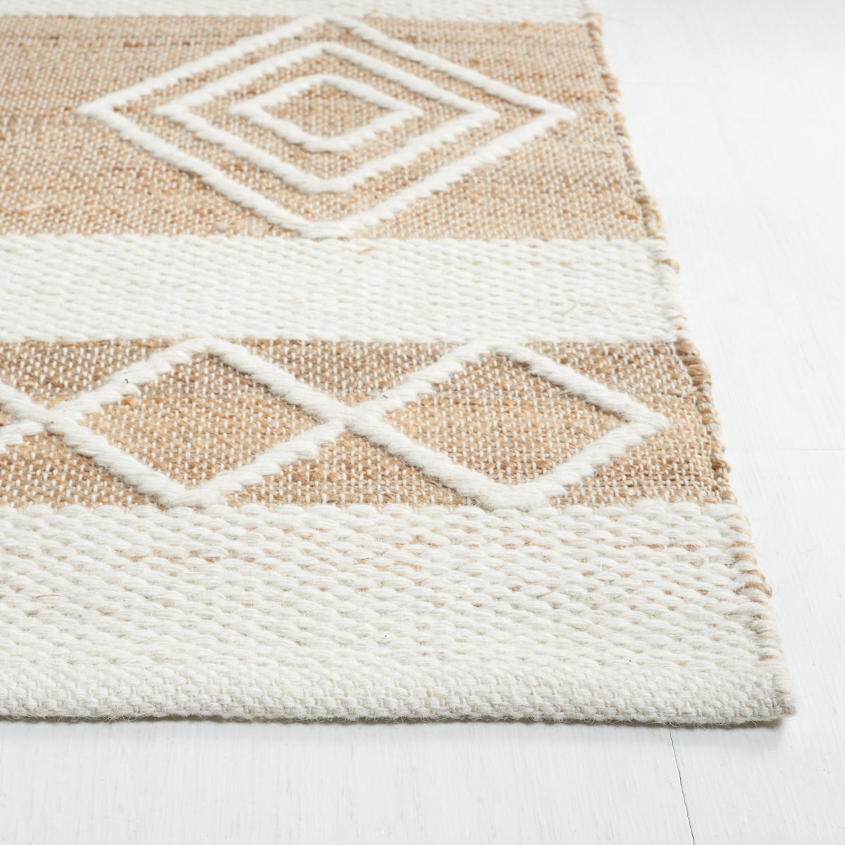 NATURAL / IVORY