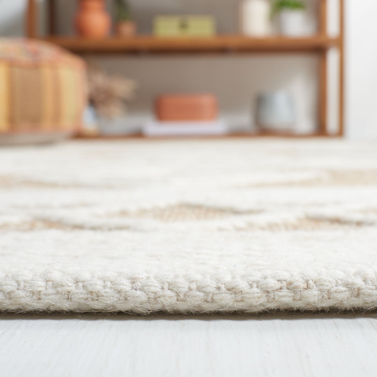 NATURAL / IVORY