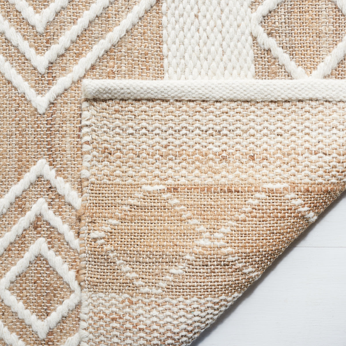 NATURAL / IVORY