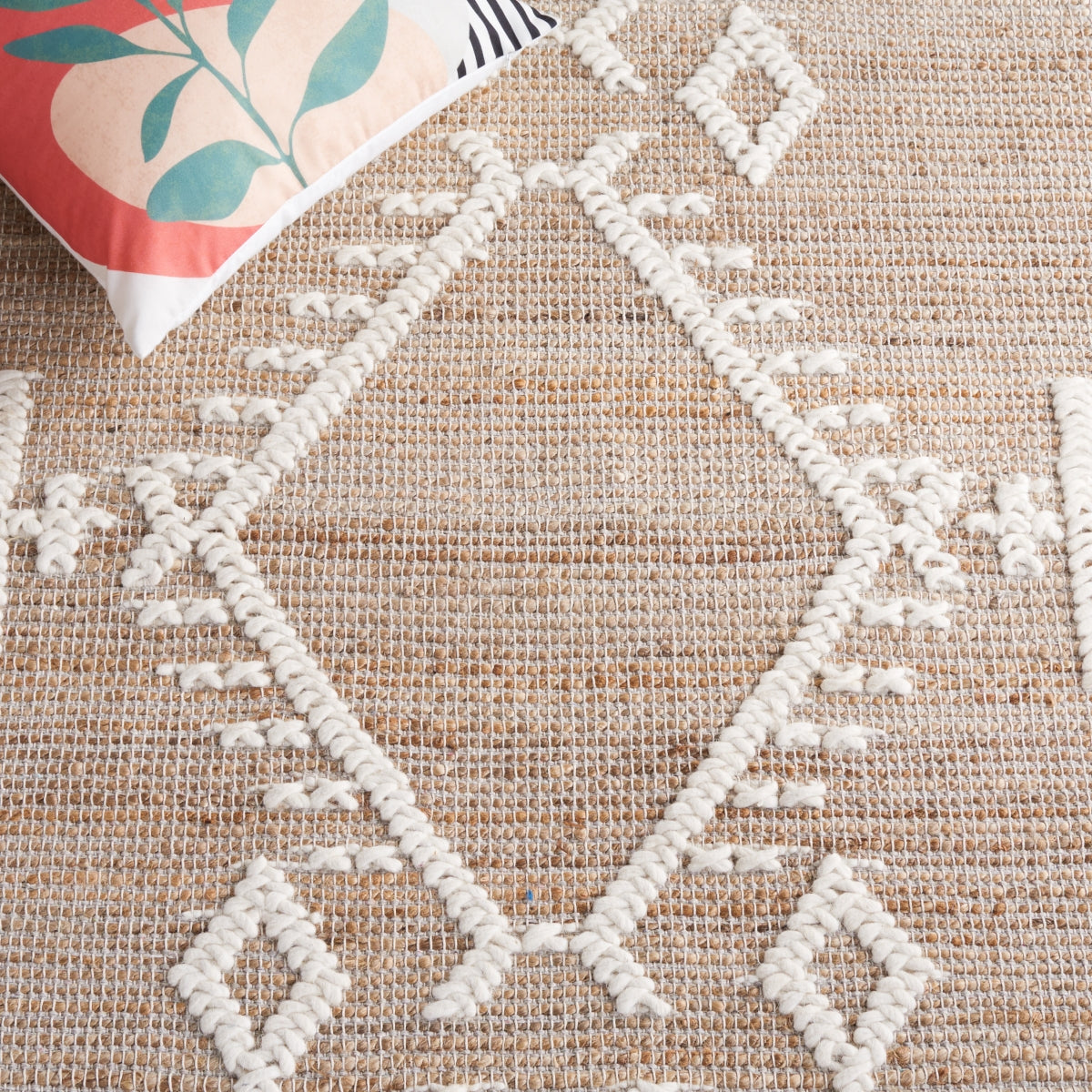 NATURAL / IVORY