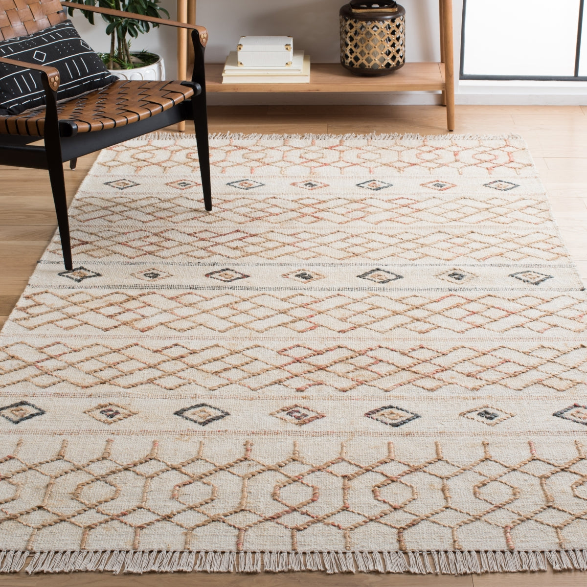 NATURAL / IVORY