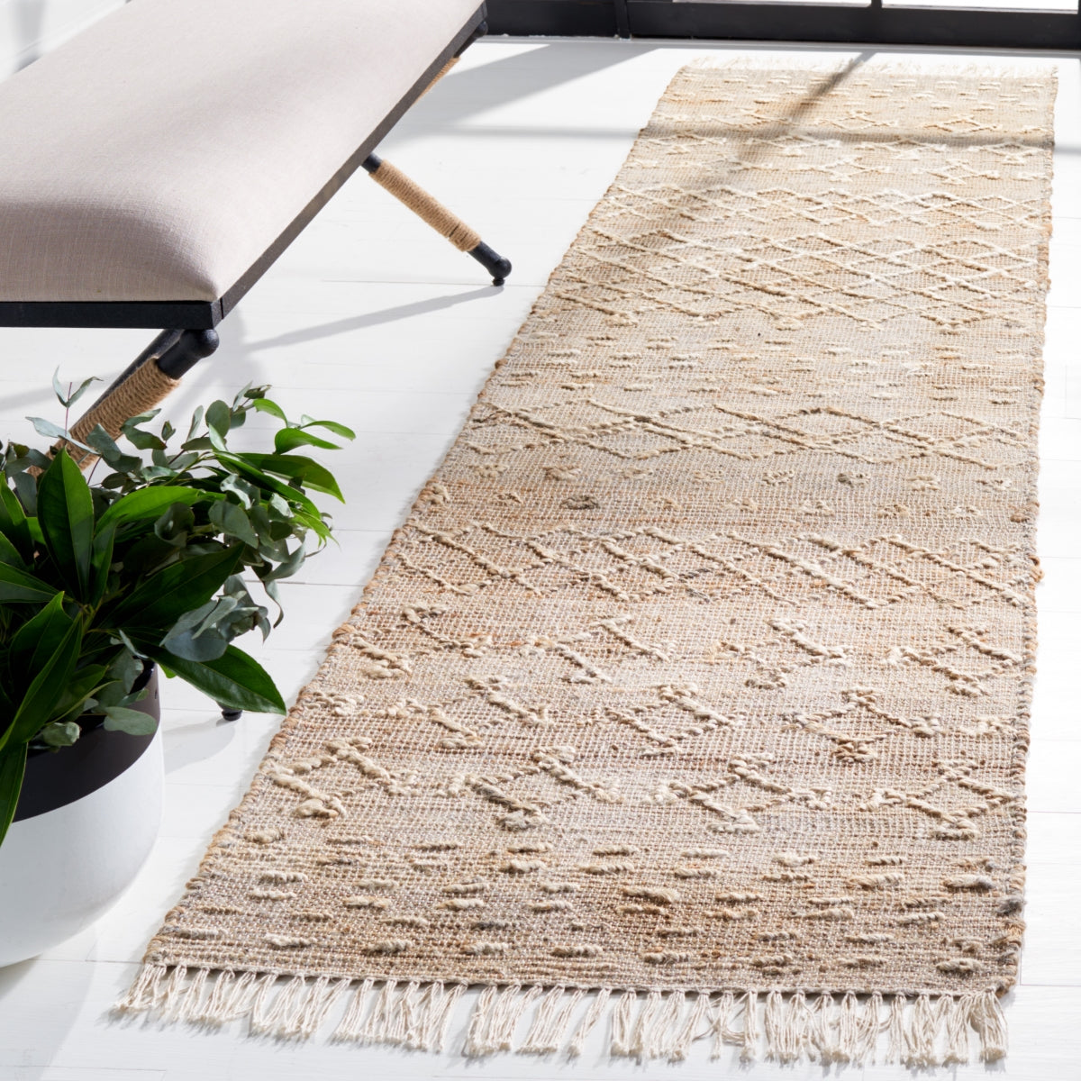NATURAL / IVORY