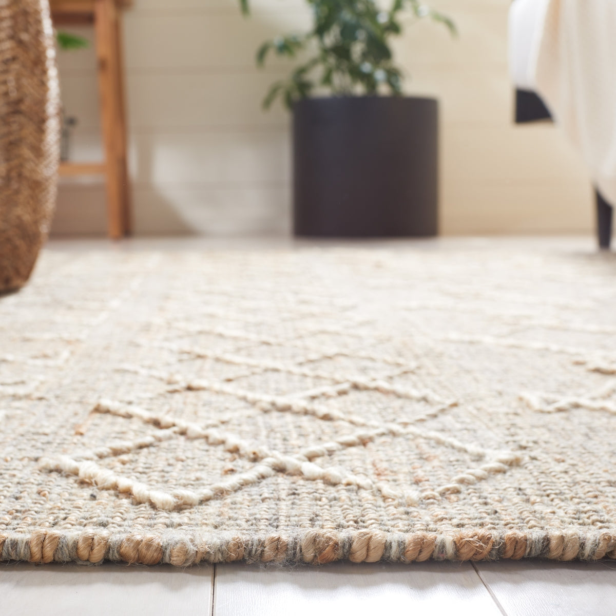 NATURAL / IVORY