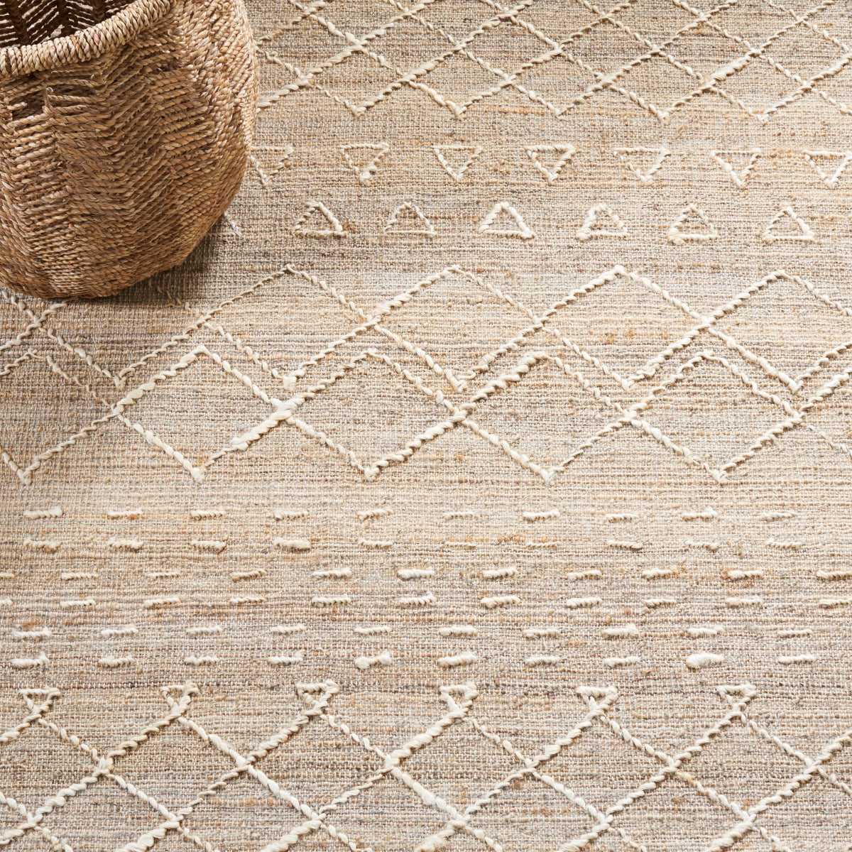 NATURAL / IVORY