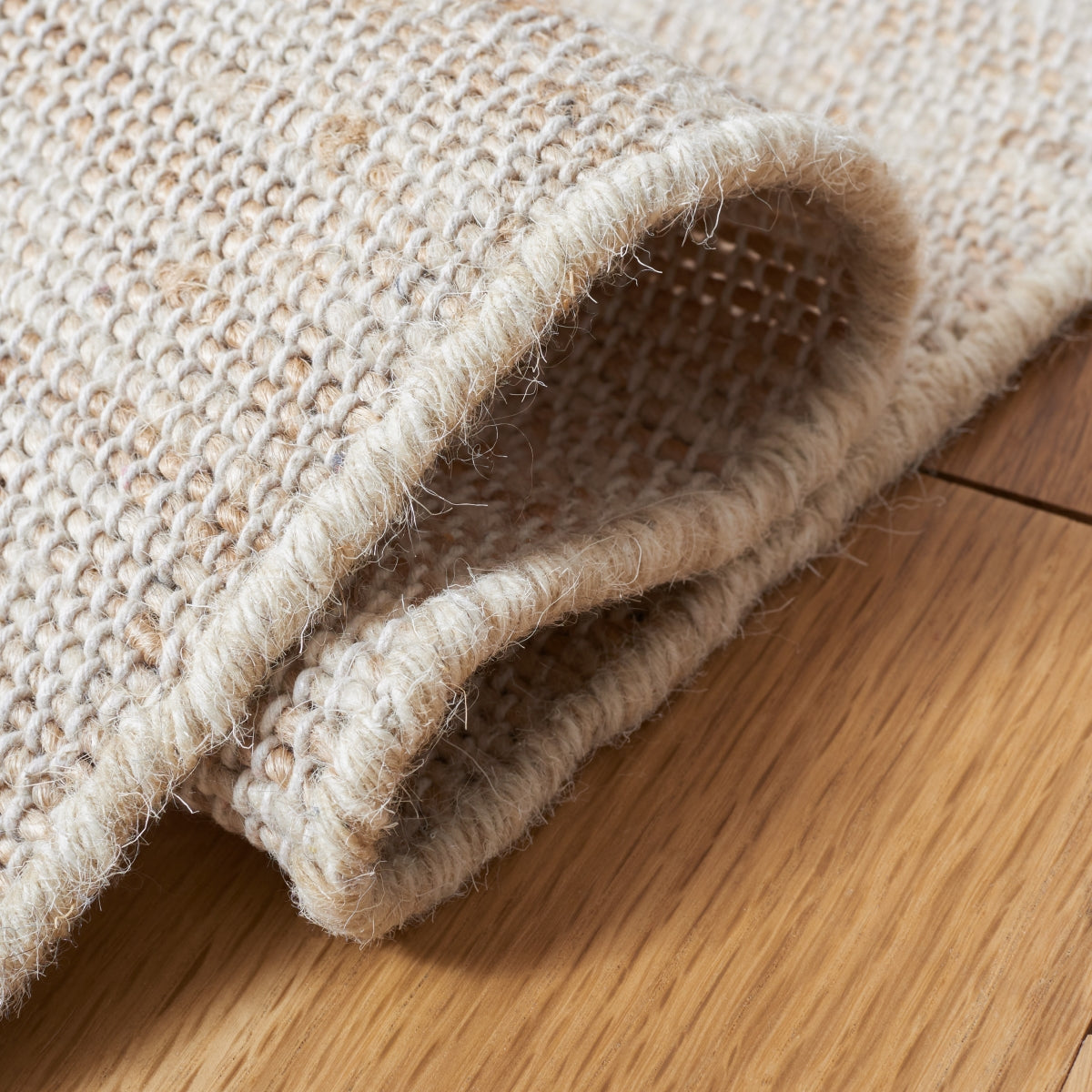 NATURAL / BEIGE