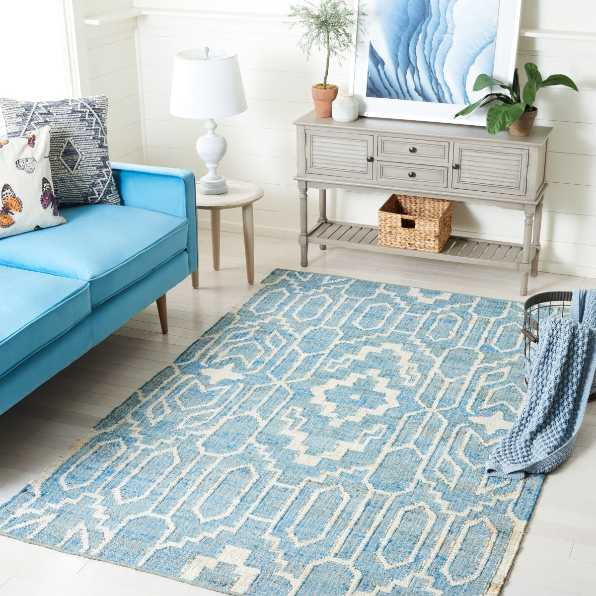 BLUE / IVORY