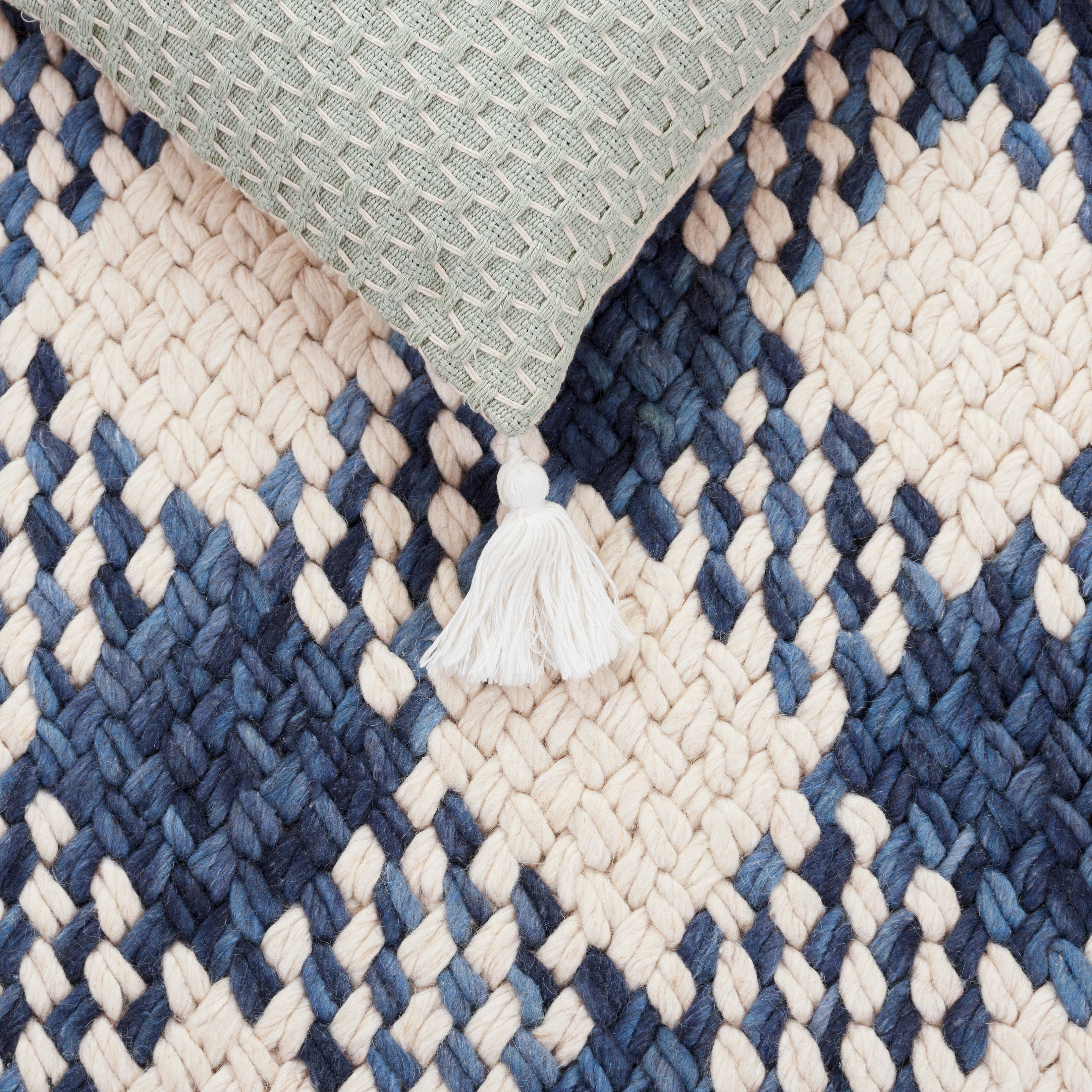 NAVY / IVORY