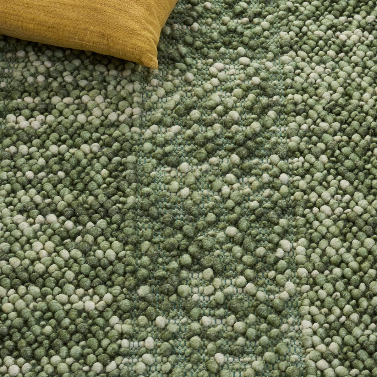 GREEN / IVORY