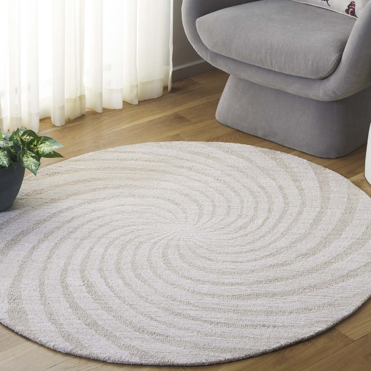 BEIGE / IVORY