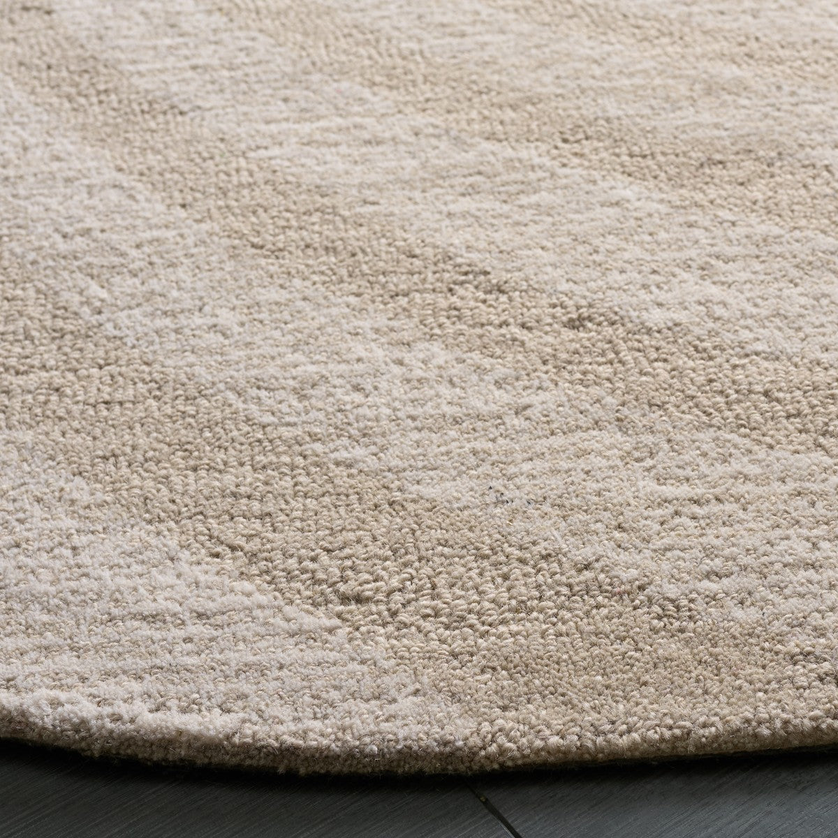 BEIGE / IVORY