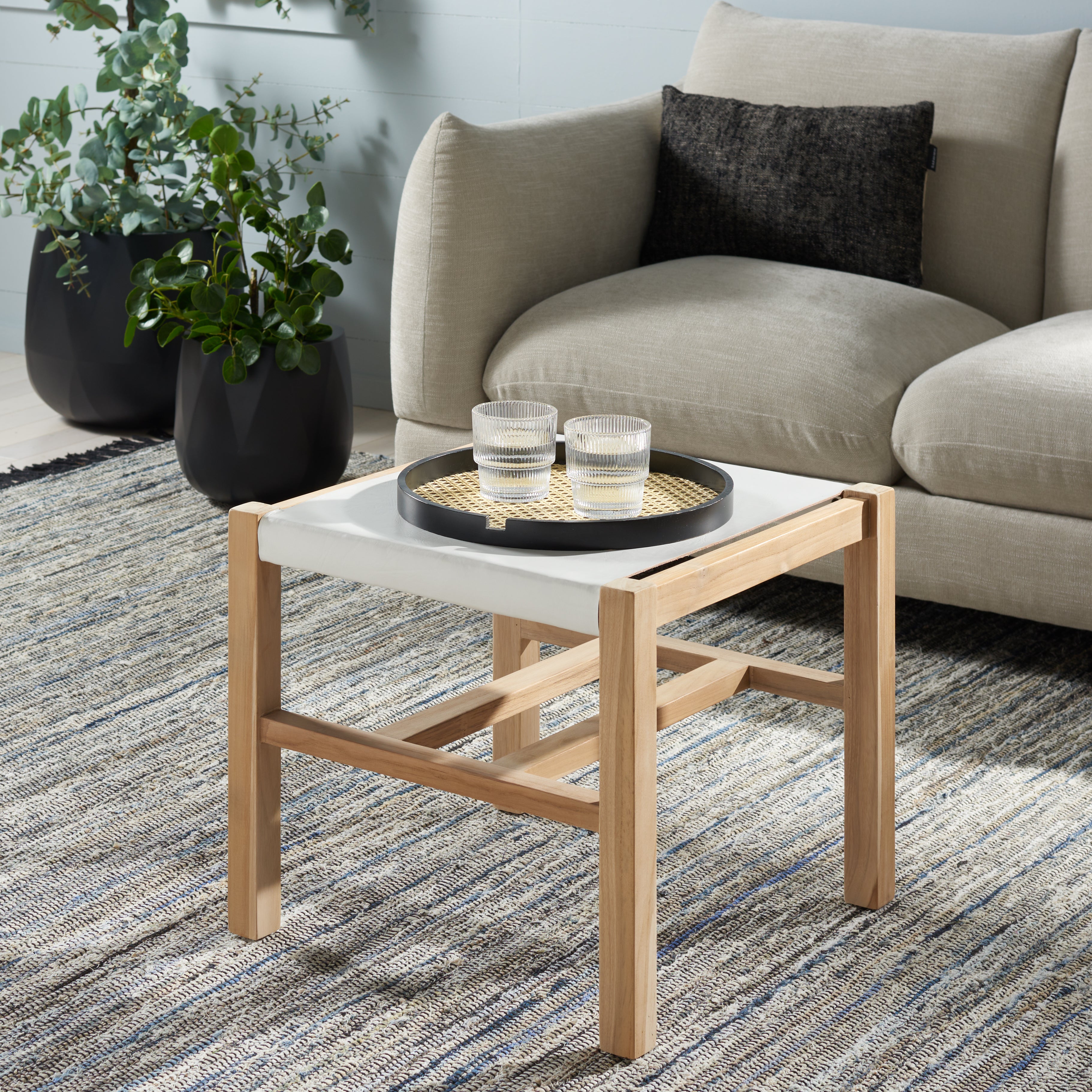 Safavieh Solana Ottoman, OTT1200 - White / Natural