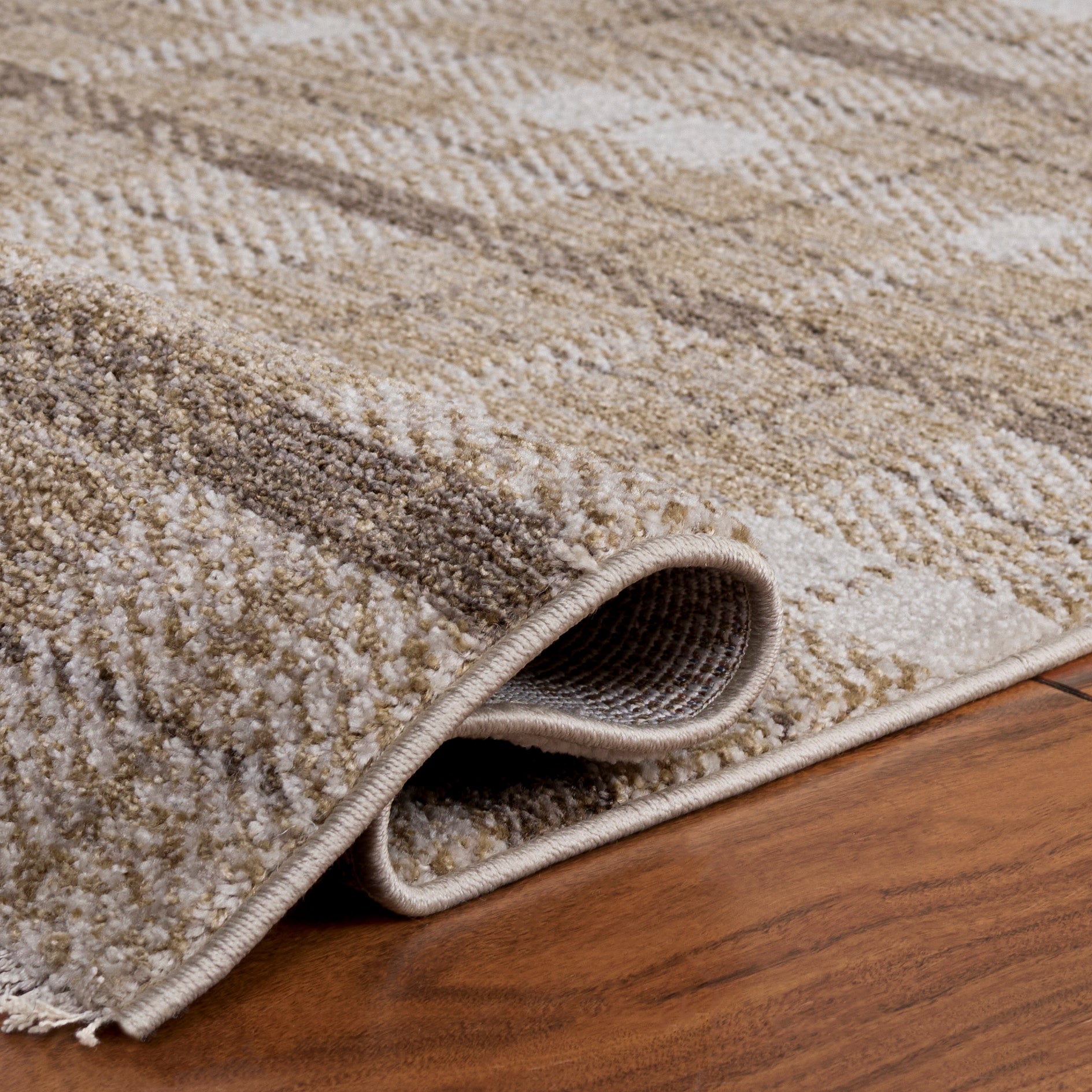 BEIGE / BROWN