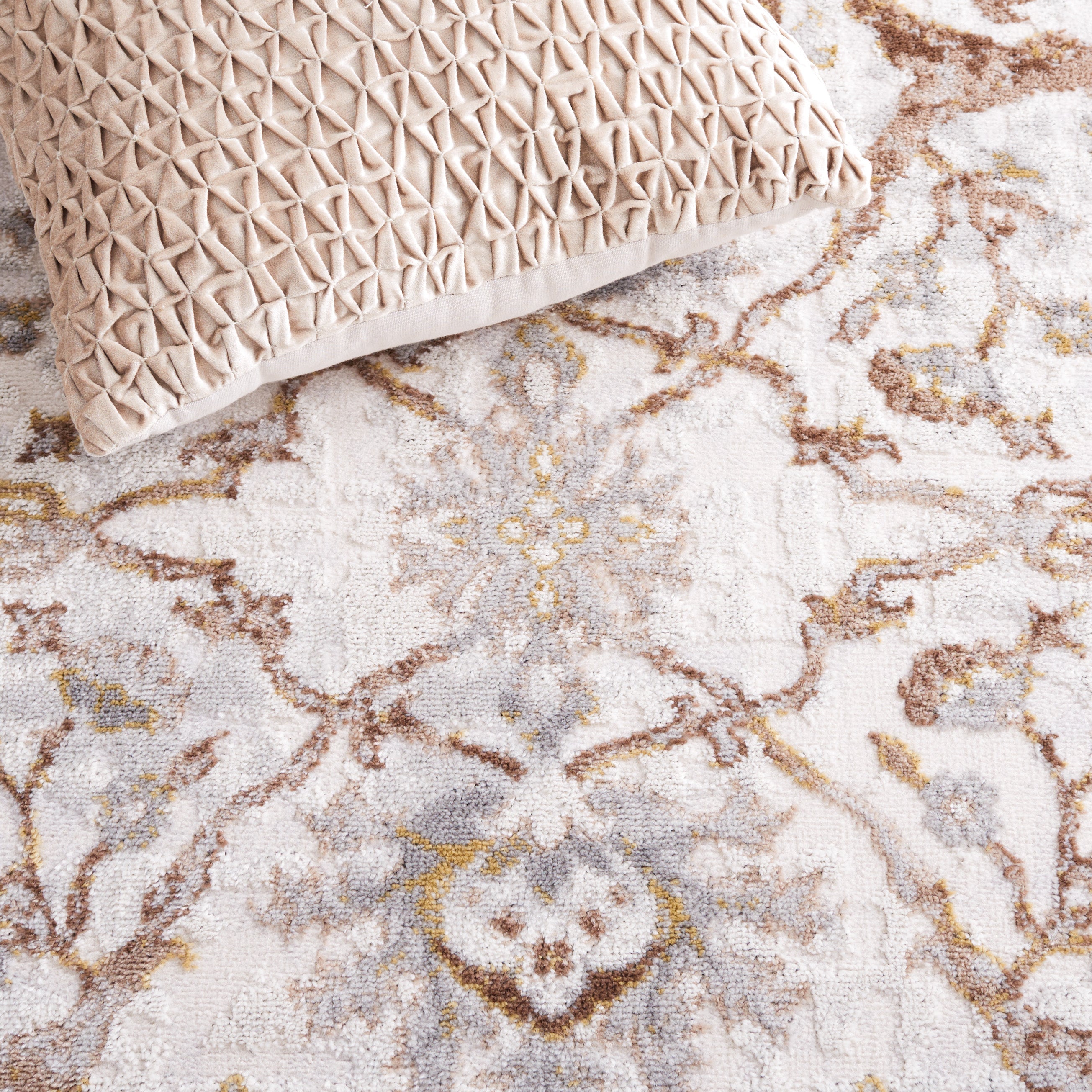 BEIGE / BROWN